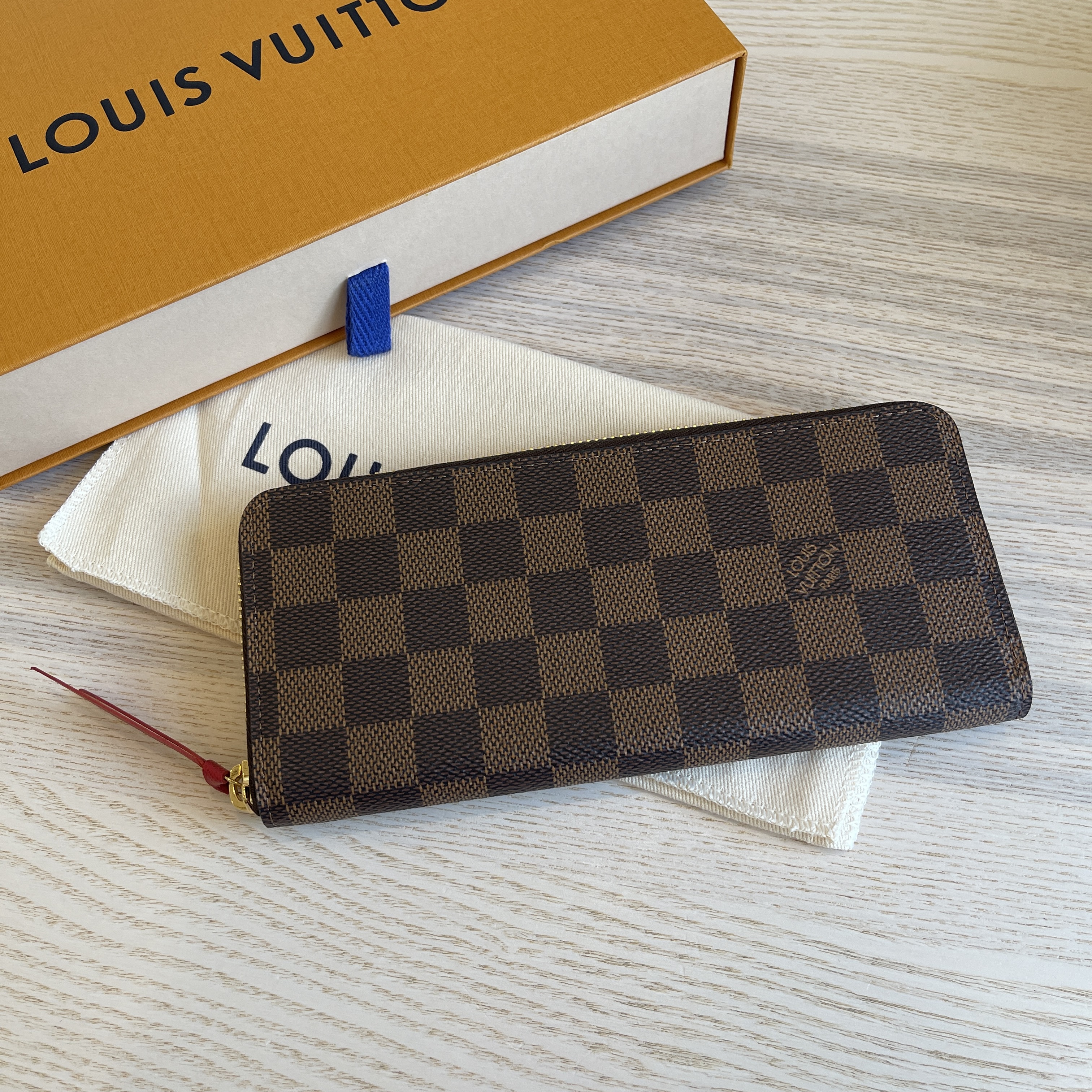 HER Authentic - Full set / Like new Damier Ebene Clemence wallet