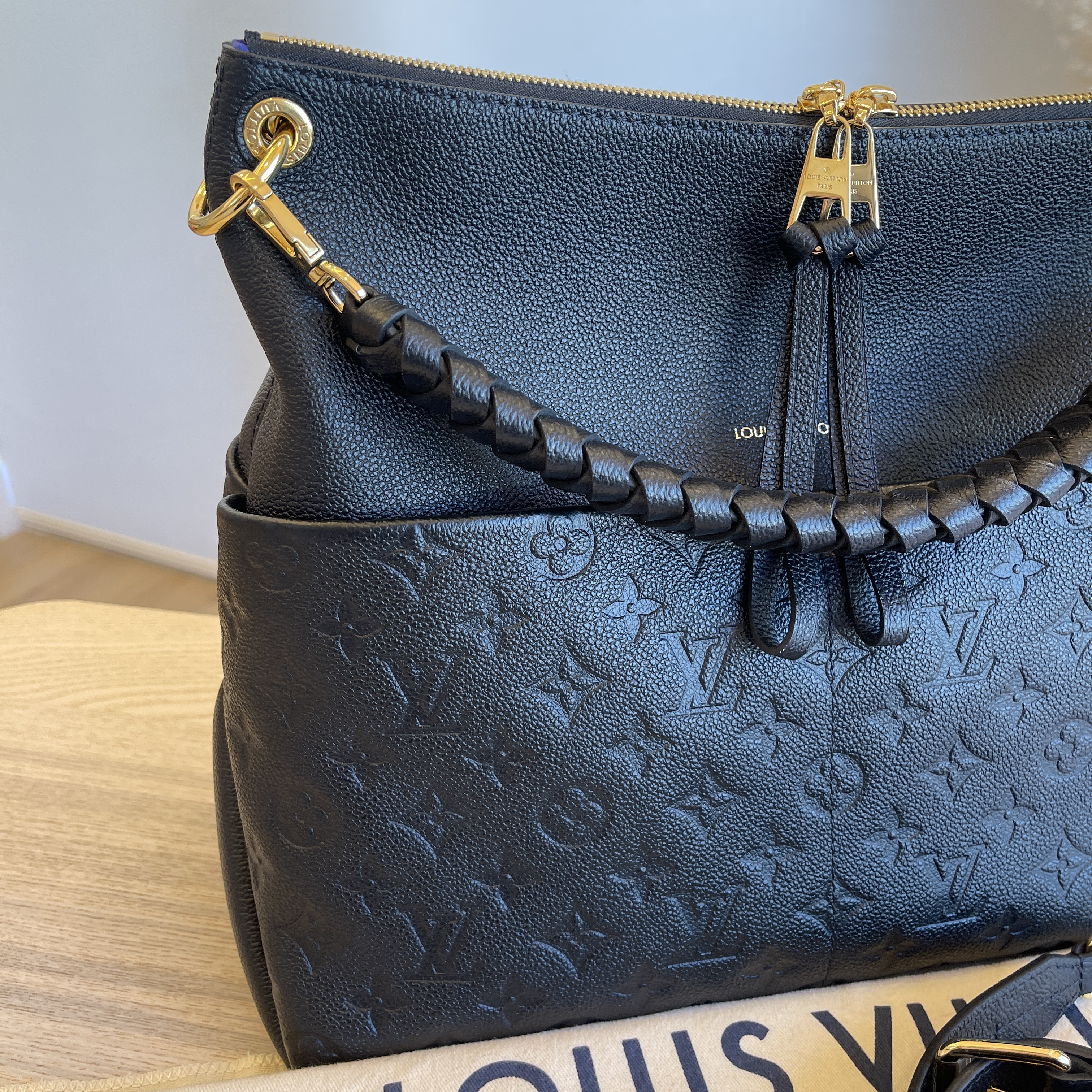 Louis Vuitton Empreinte Maida Hobo Black