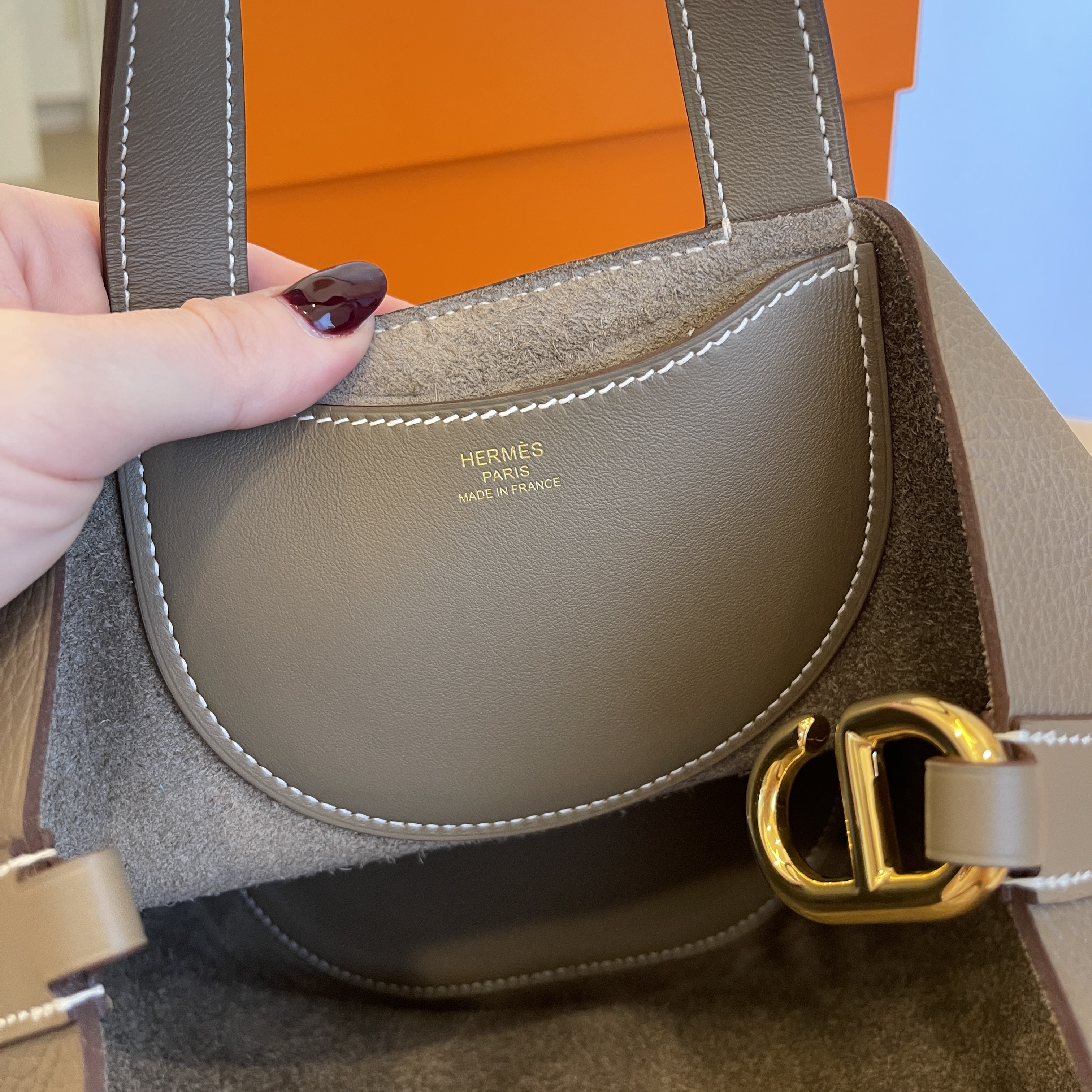 Hermès Clemence and Swift In-The-Loop Handbag