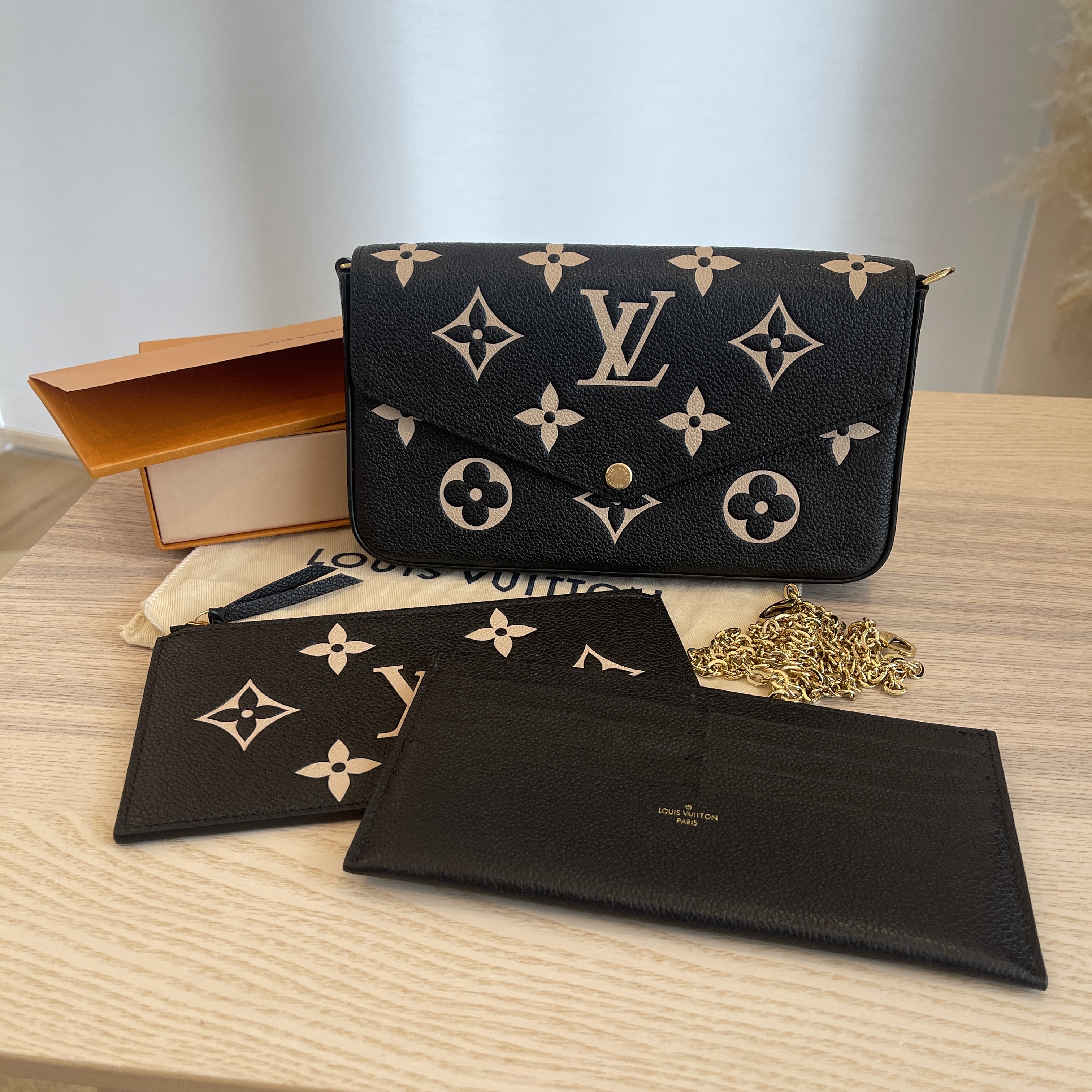 100% Authentic Louis Vuitton Mahina GM Monogram Empreinte Leather