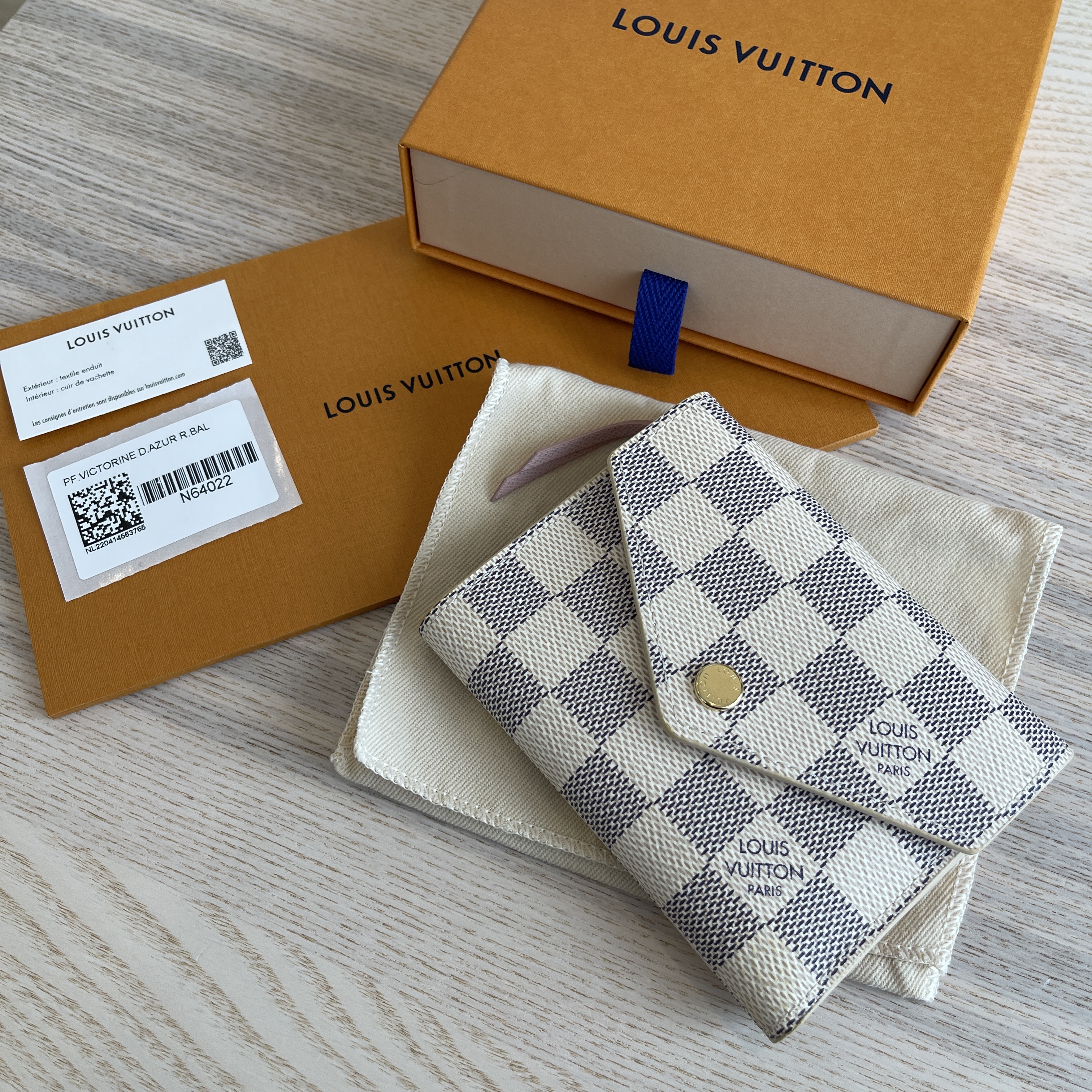 Louis Vuitton Damier Azur Victorine Wallet Rose Ballerine