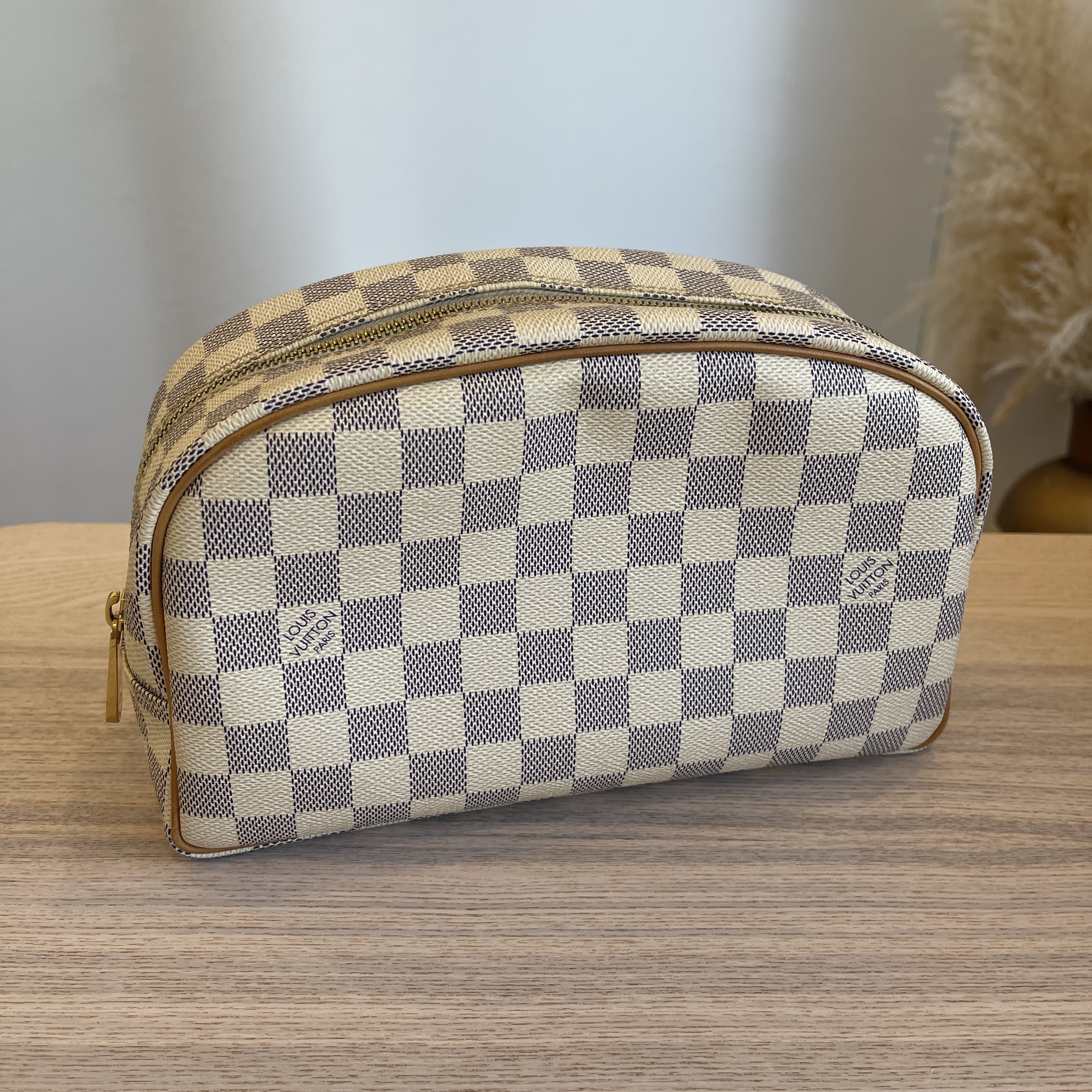 LOUIS VUITTON Damier Azur Trousse Toilette 25 Cosmetic Pouch