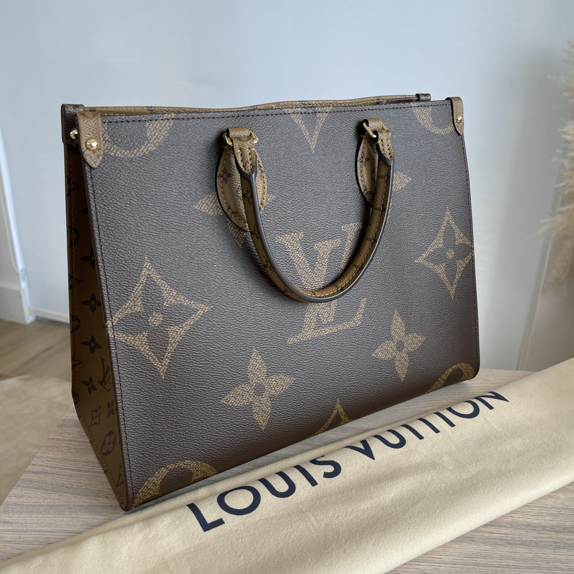 Why I Exchanged my Louis Vuitton Onthego GM Reverse Monogram for