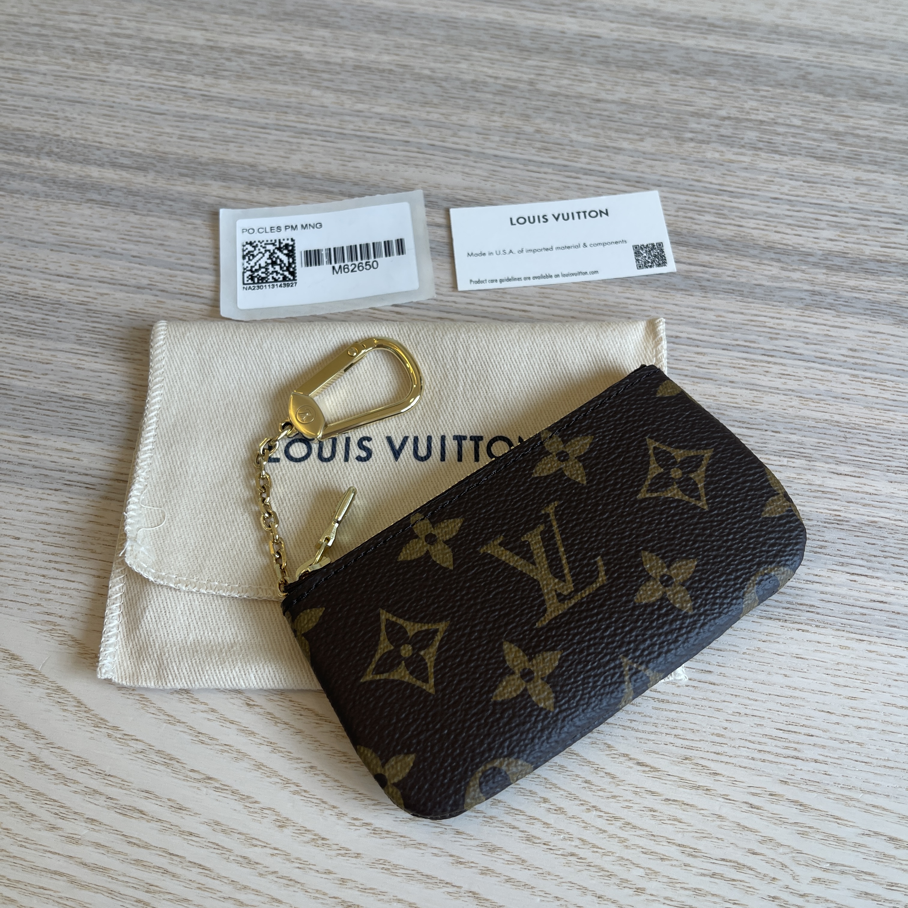 Louis Vuitton Monogram Key Pouch Cles