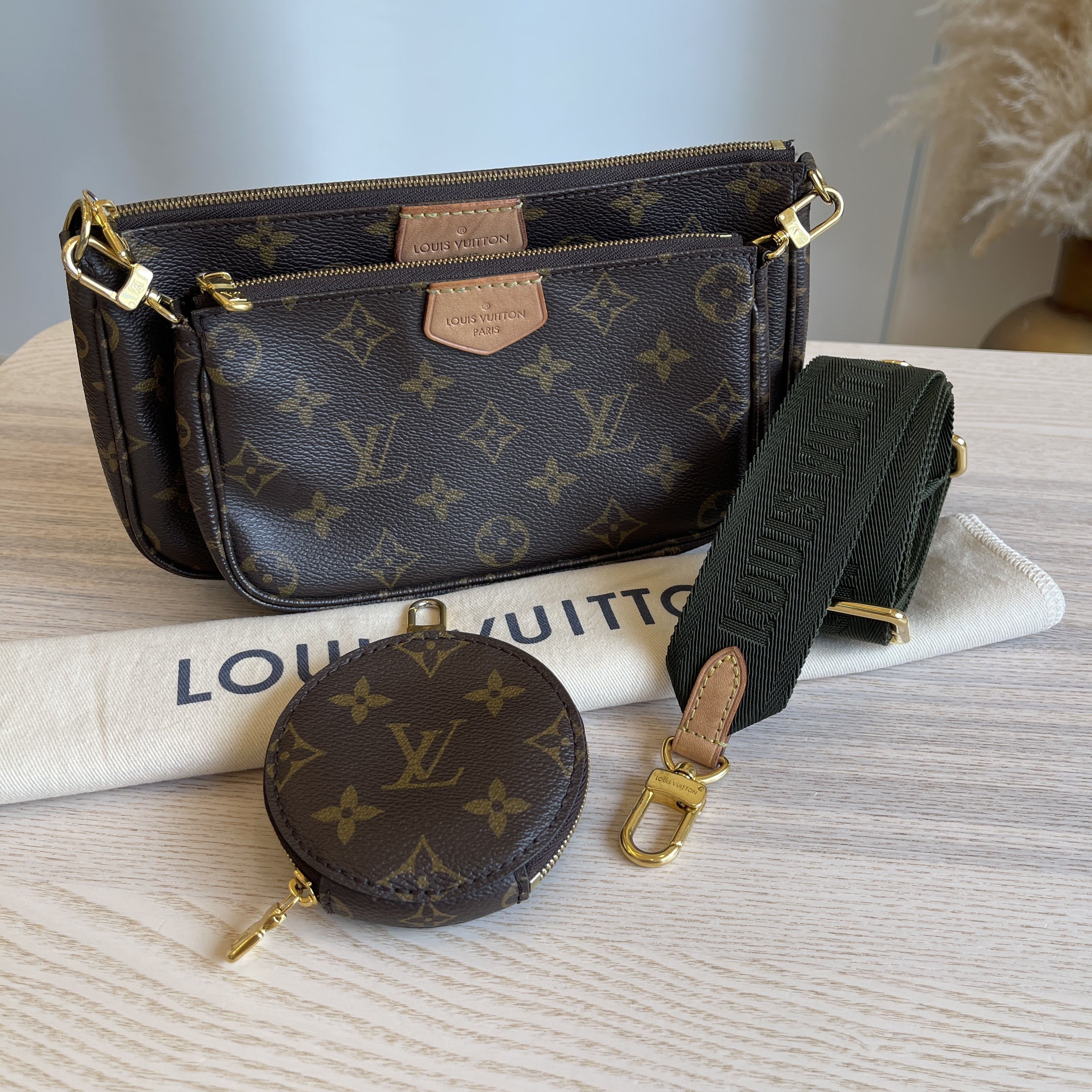 Louis Vuitton Monogram Pouch Pochette Wristlet Strap New, Dust Bag Gold  Hardware