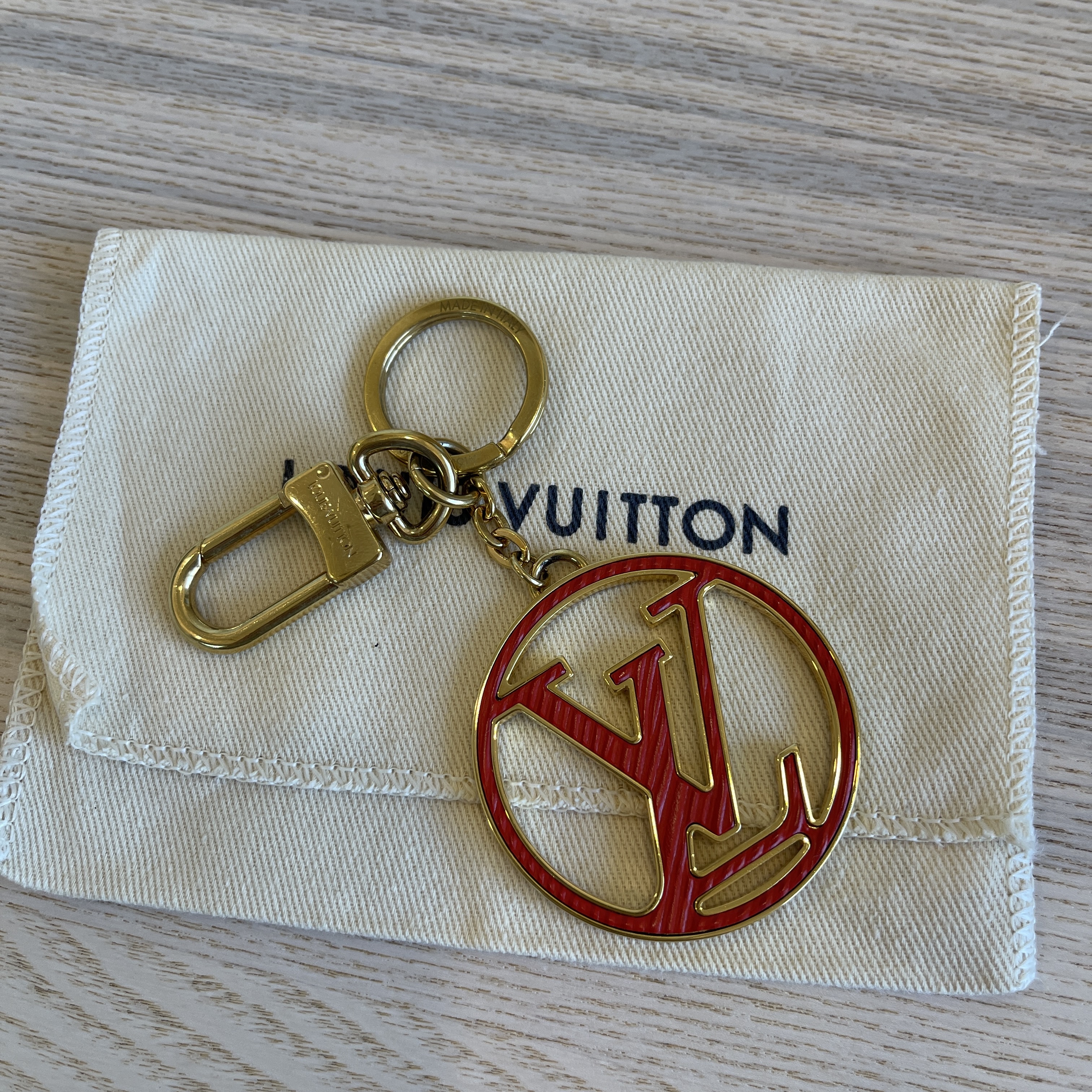 Louis Vuitton LV Circle Epi Leather Bag Charm and Key Holder