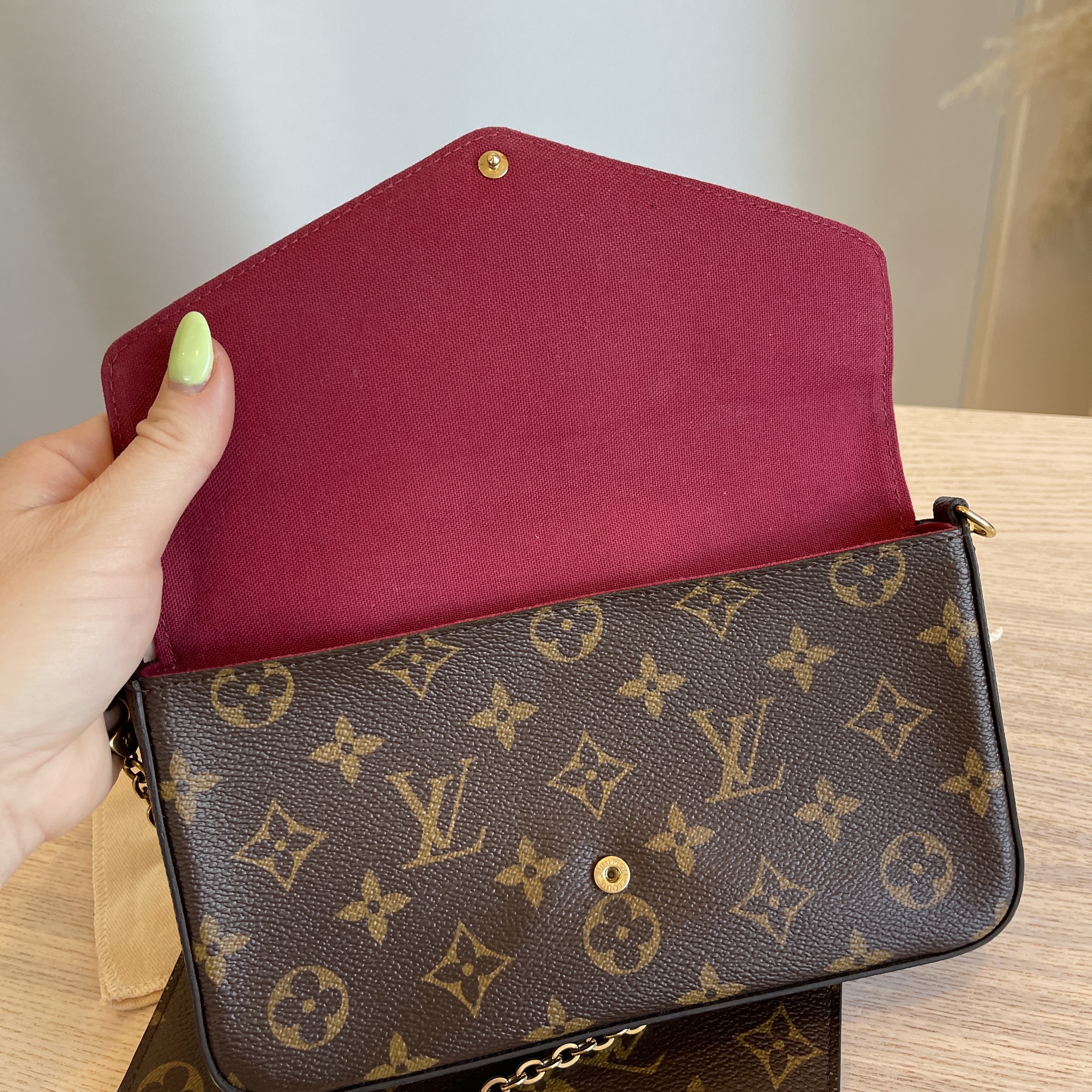 LOUIS VUITTON Monogram Pochette Felicie Chain Wallet Fuchsia