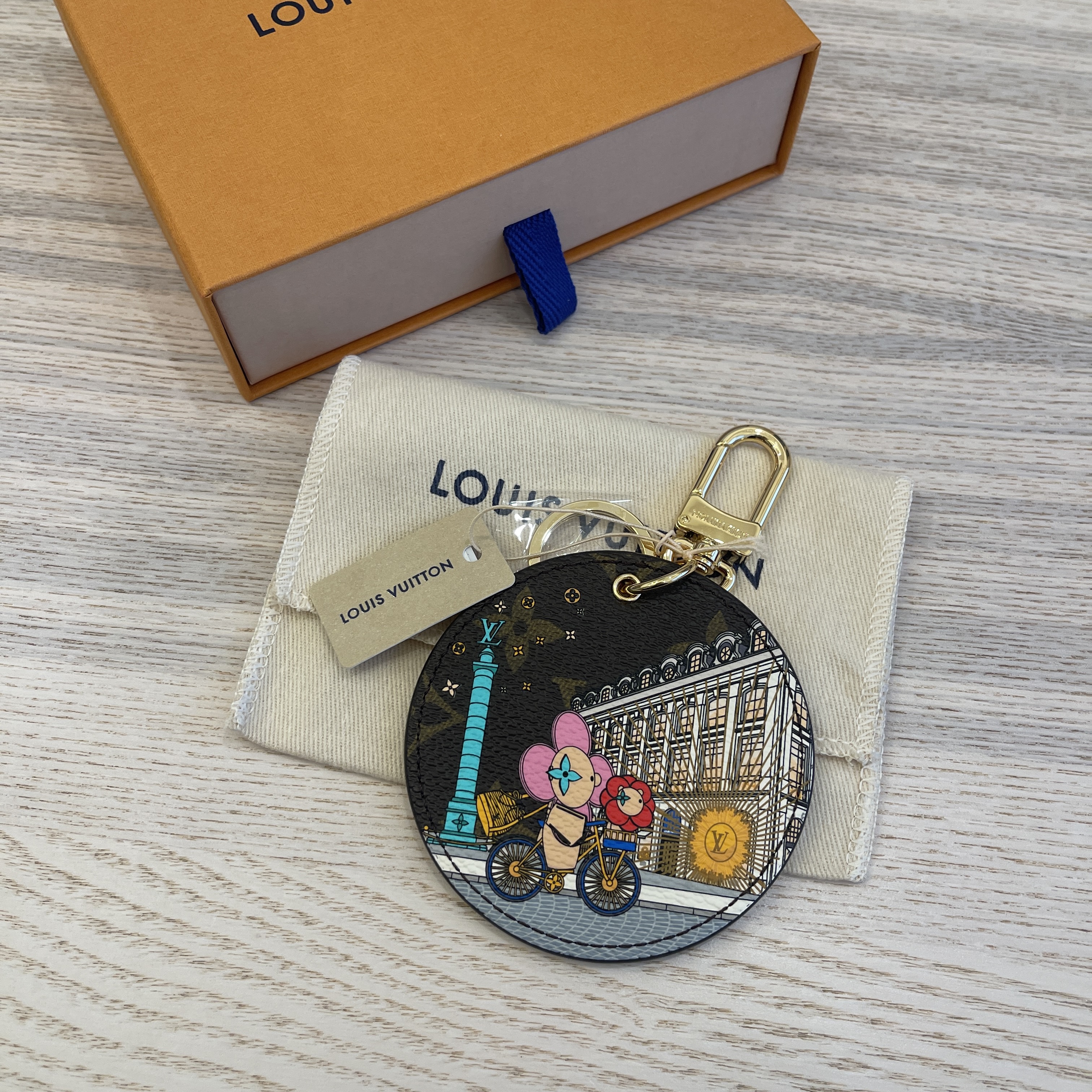 Louis Vuitton Key Chain w/ coin purse