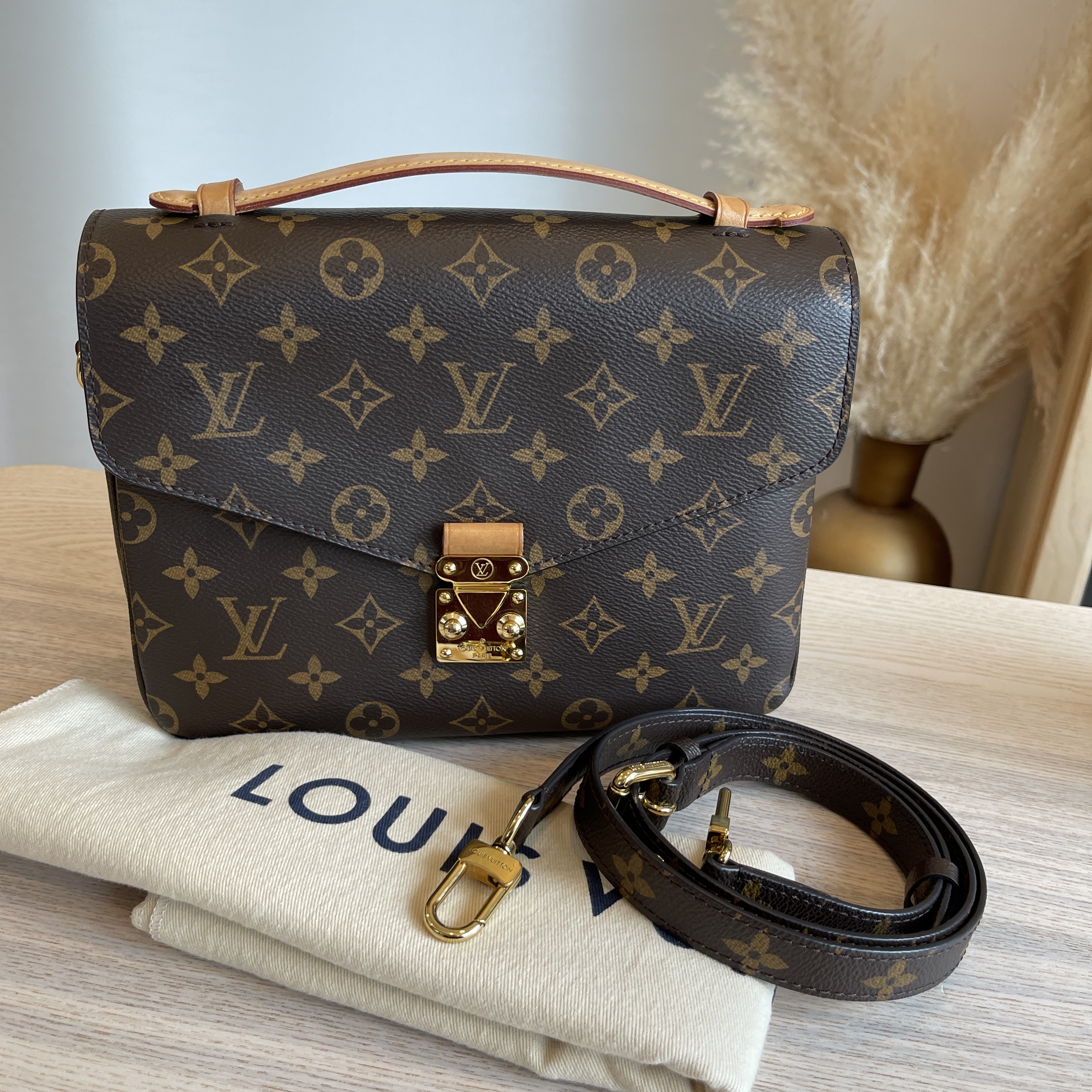 Louis Vuitton Monogram Pochette Metis Strap