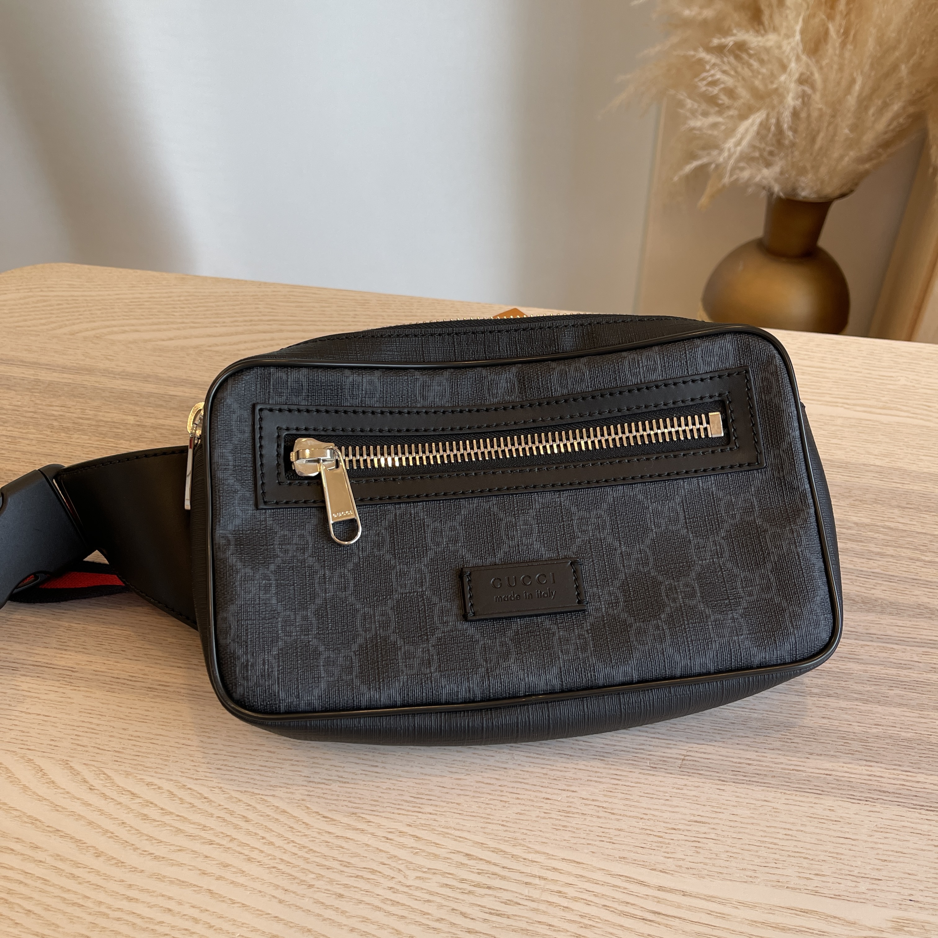 Gucci Soft GG Supreme Belt Bag - Black