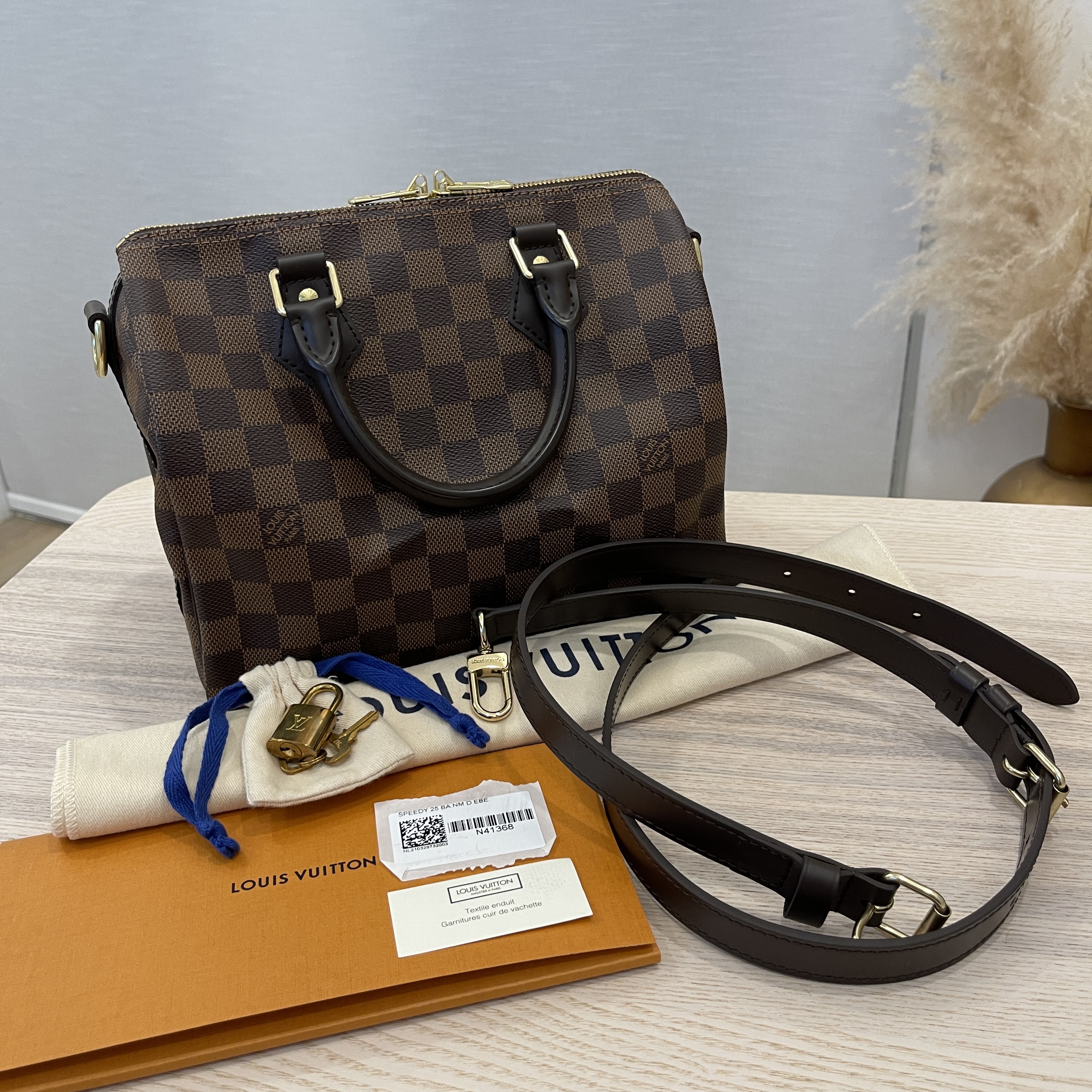 used Louis Vuitton Damier Ebene Speedy 25 Bandouliere Handbags