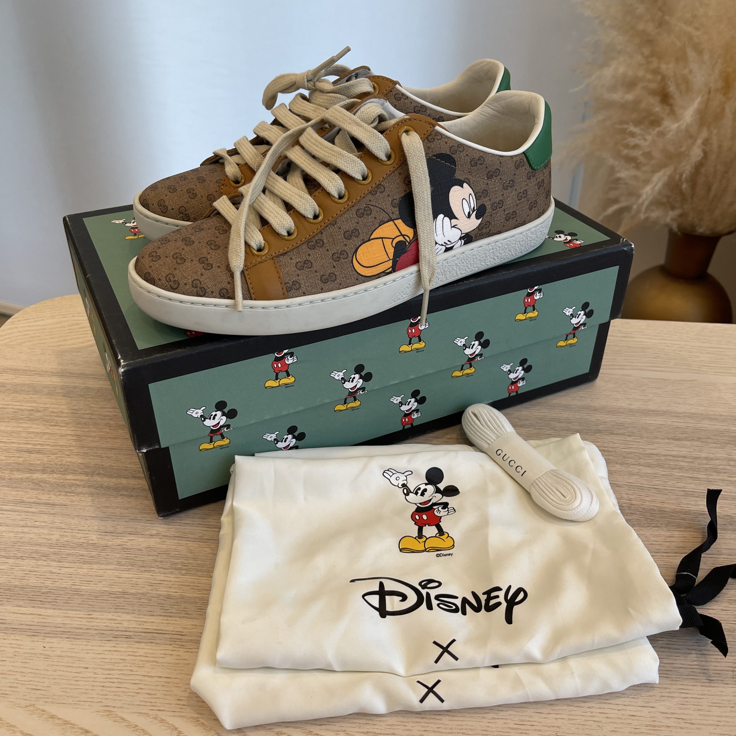 Gucci X DISNEY Mini Vintage GG Supreme Monogram Mickey Mouse Gucci X DISNEY Mini Vintage GG Supreme Monogram Mickey Mouse