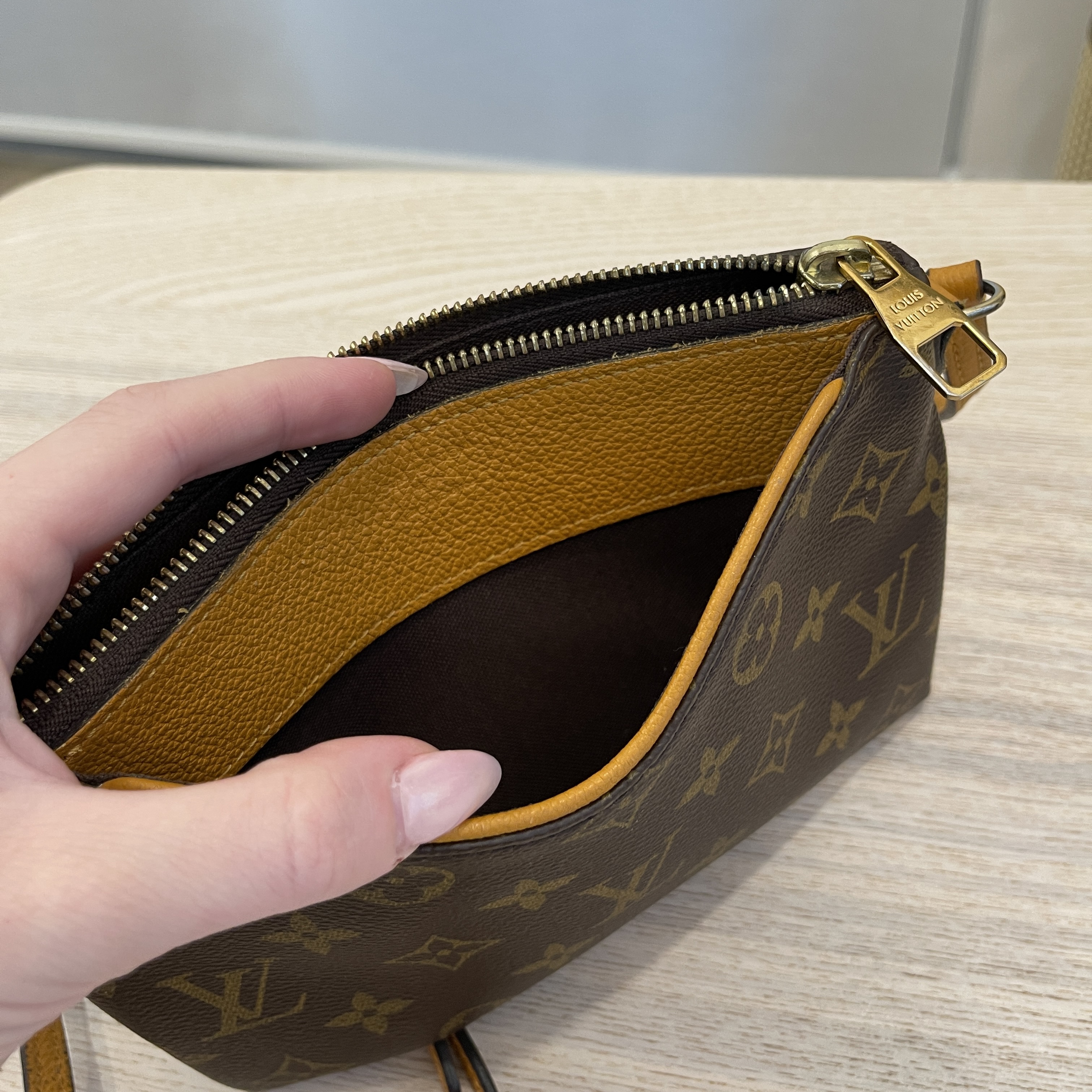 Louis Vuitton Monogram Pallas Uniformes Crossbody Safran