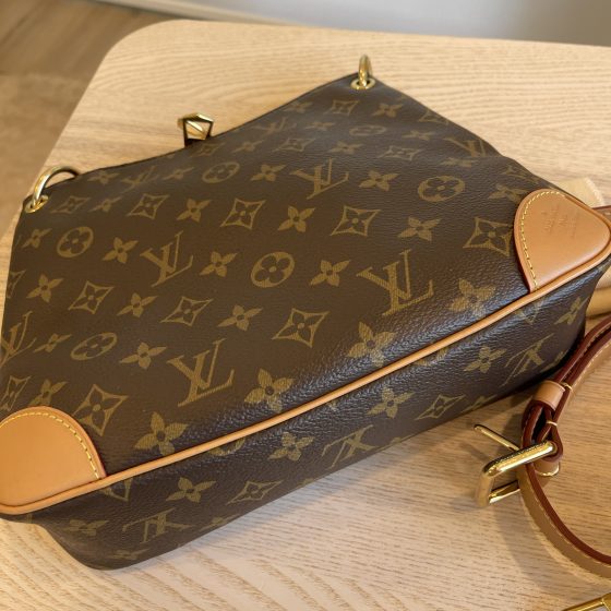 Louis Vuitton Monogram Odeon PM Vachetta