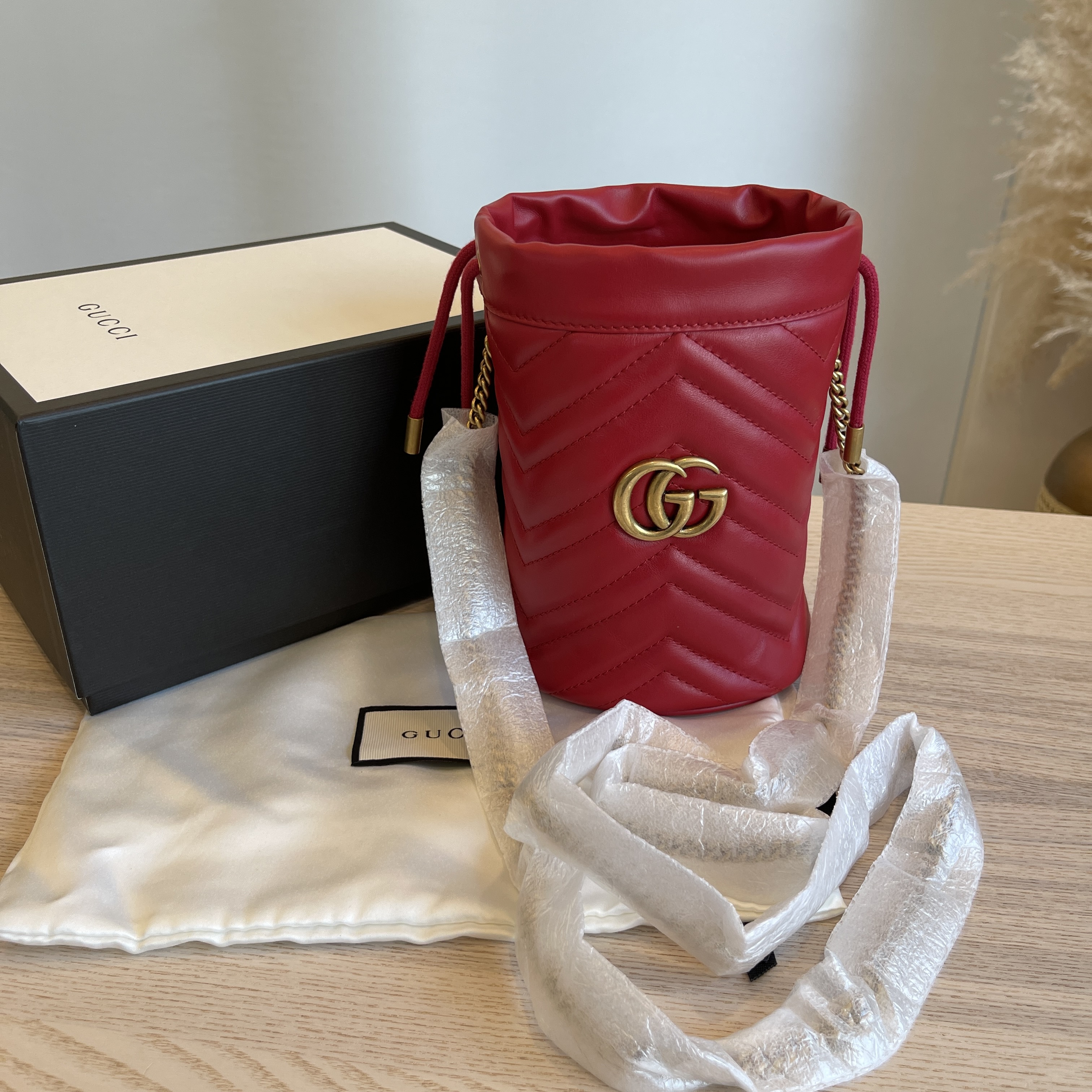 Gucci Matelasse Mini GG Marmont 2.0 Bucket Bag Red