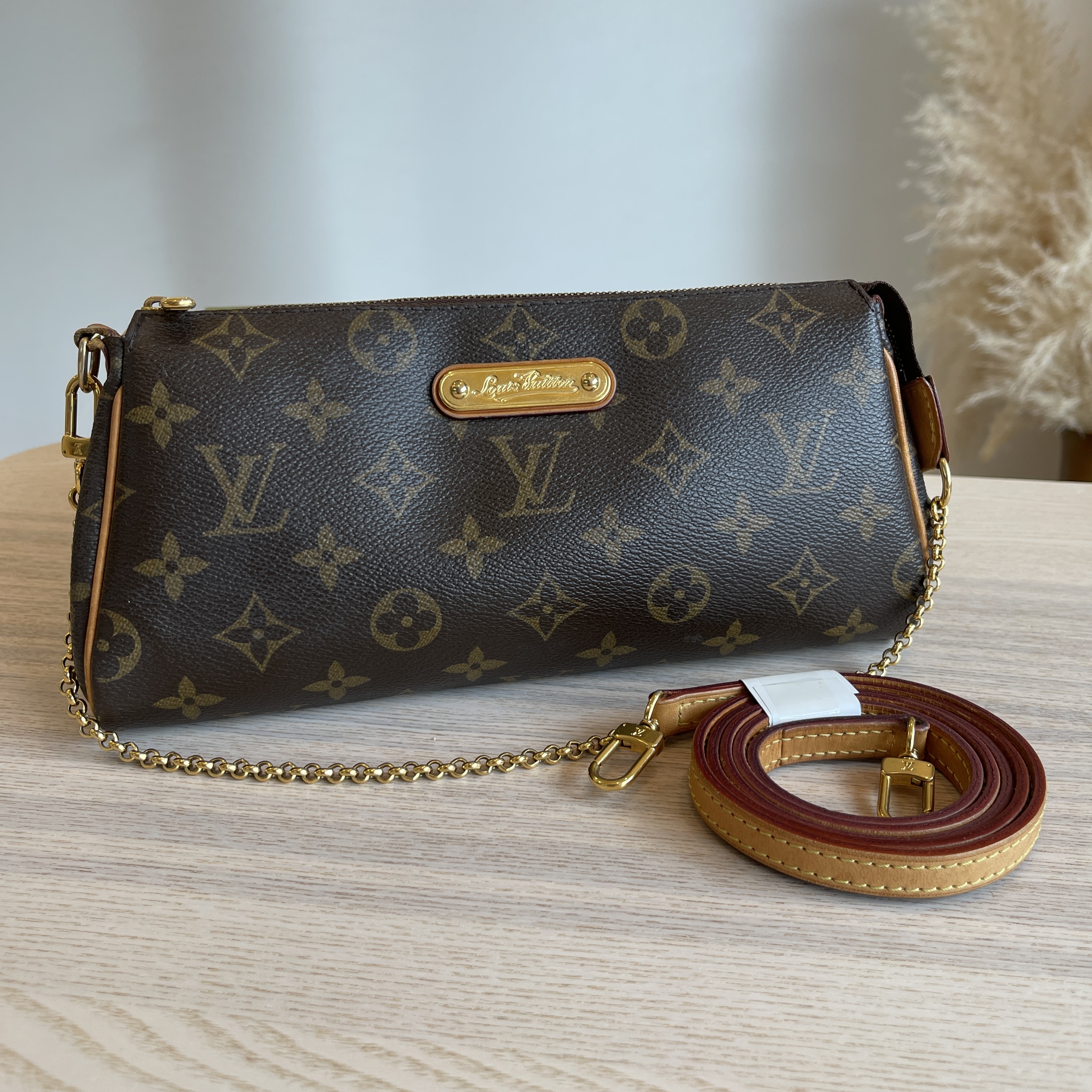 Louis Vuitton Monogram Eva Clutch