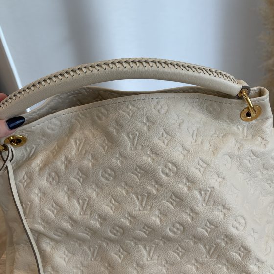 Louis Vuitton Artsy MM Empreinte Cream