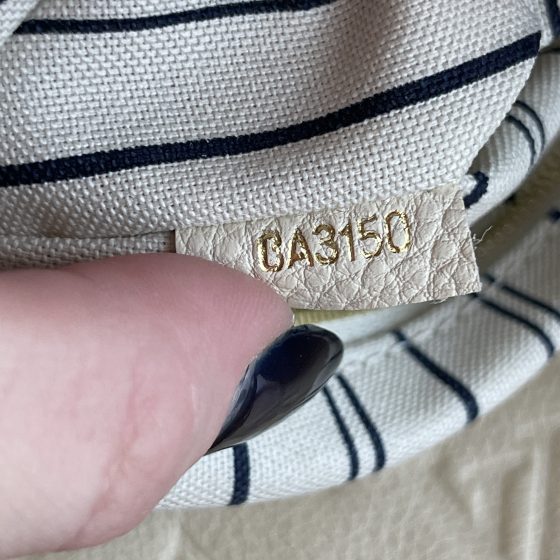 Louis Vuitton Artsy MM Empreinte Cream