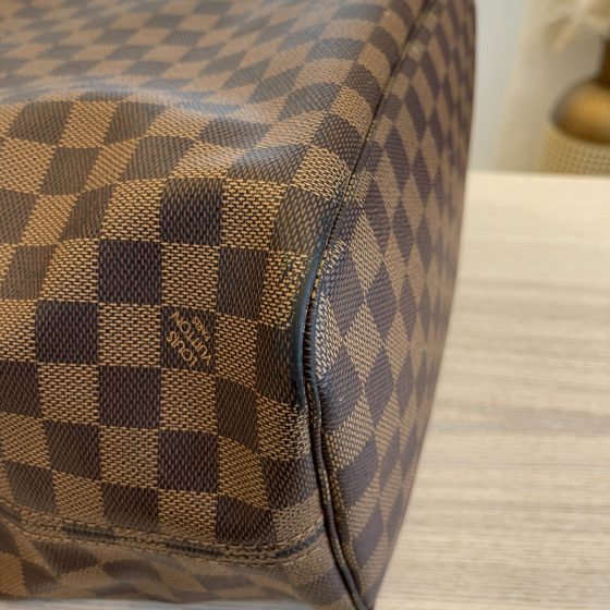 Louis Vuitton Damier Ebene Neverfull MM