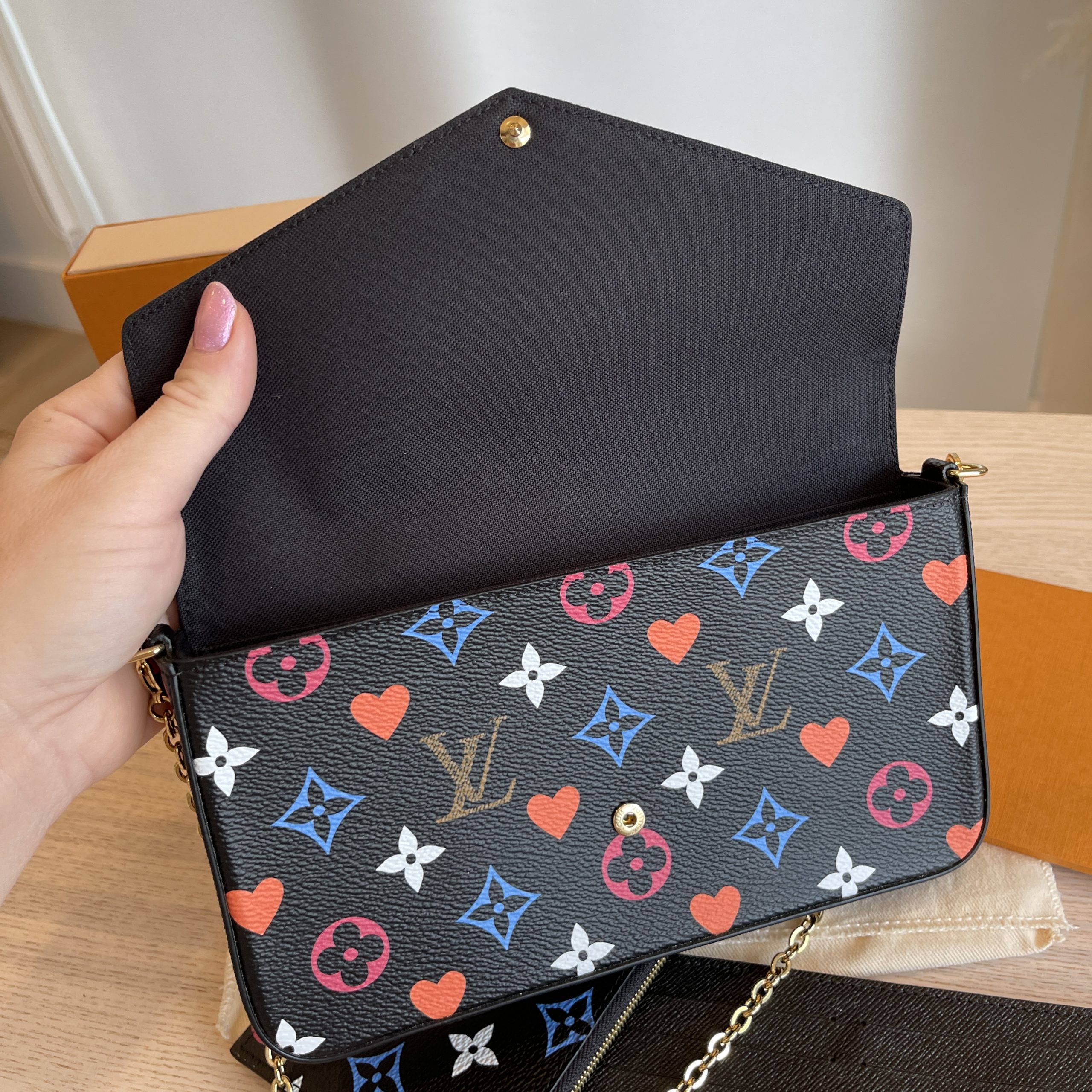 Louis Vuitton Game On Felicie Chain Wallet Black