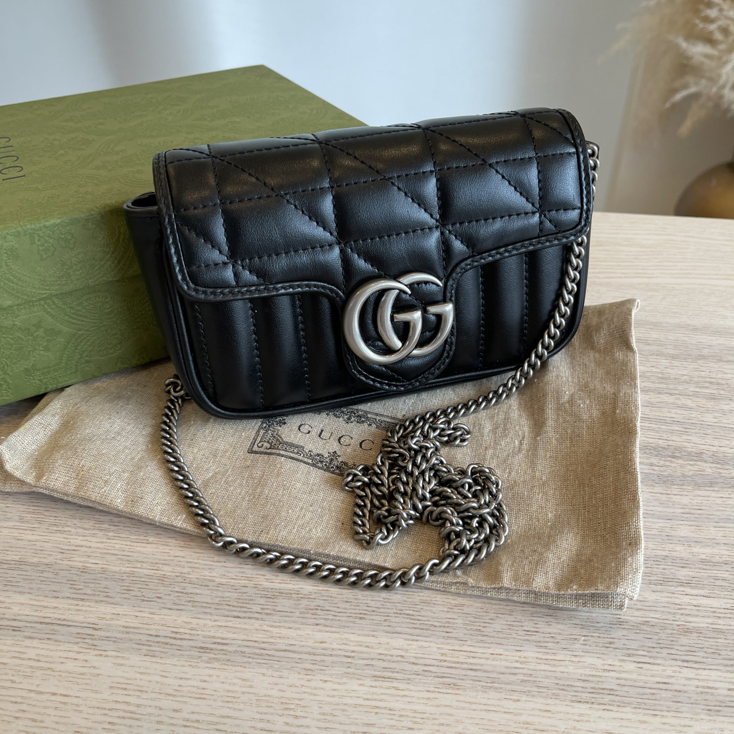 Gucci GG Marmont Matelassé mini bag Black Silver hardware