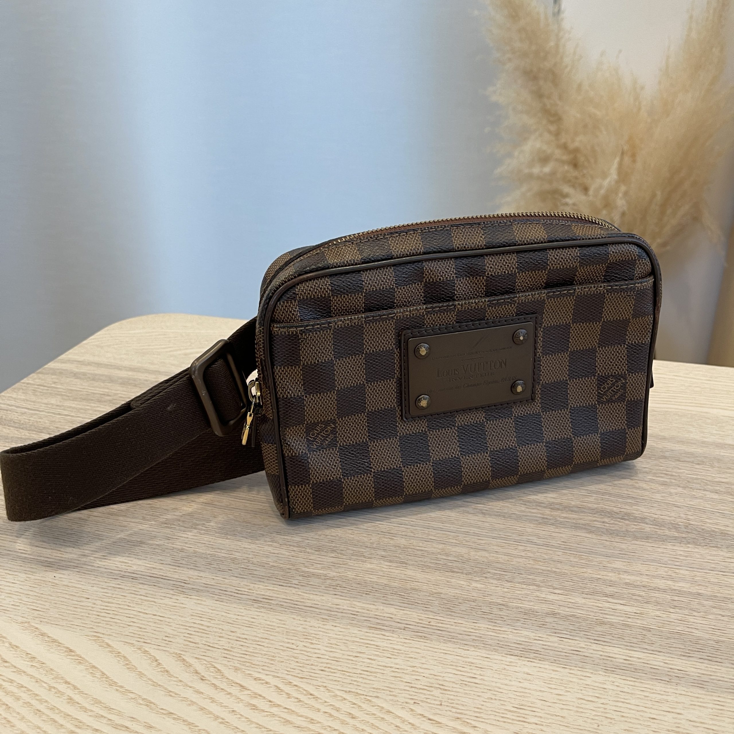 lv brooklyn bum bag