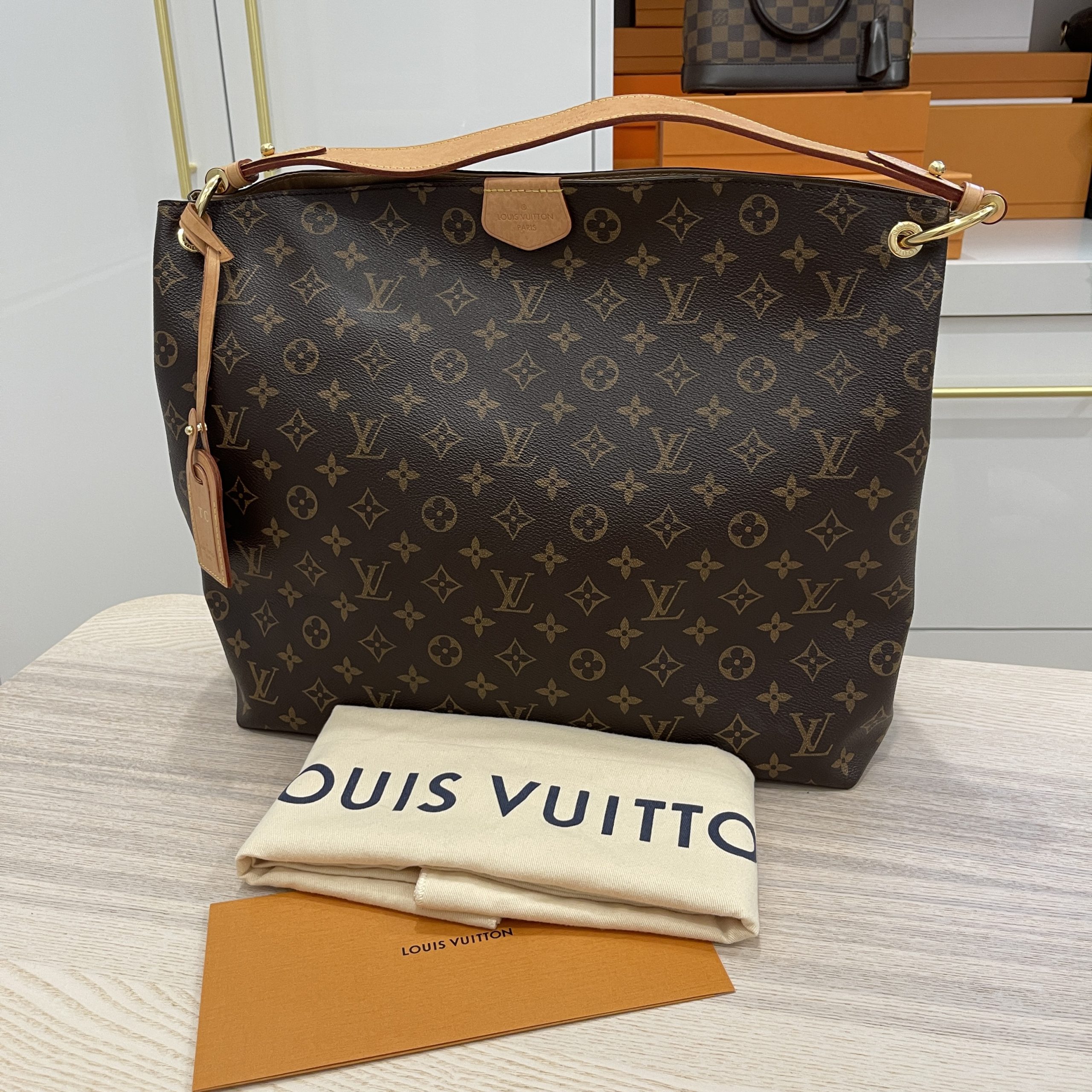 Louis Vuitton Graceful mm Beige Monogram