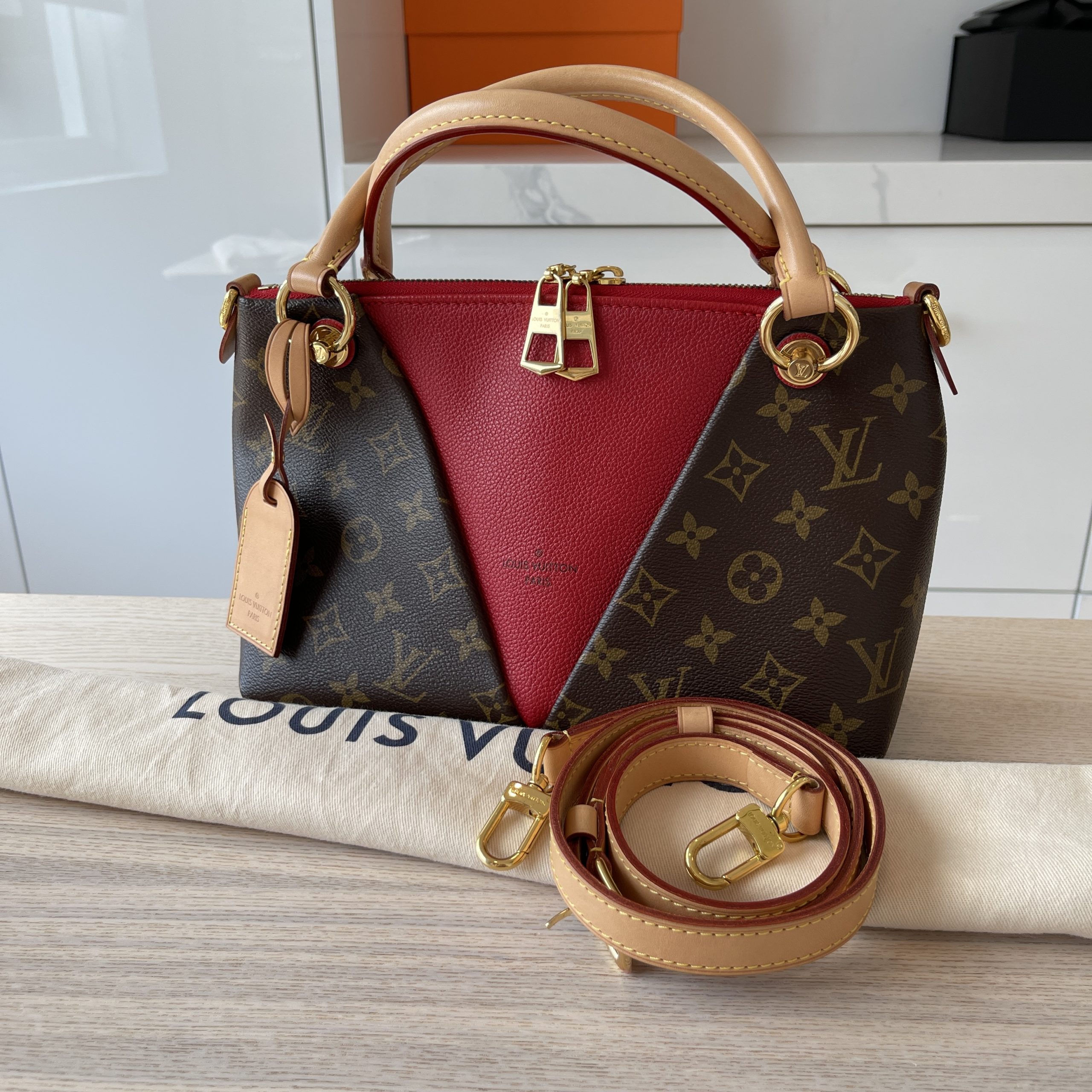 louis v tote