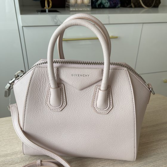 Givenchy Antigona Pouch With Strap