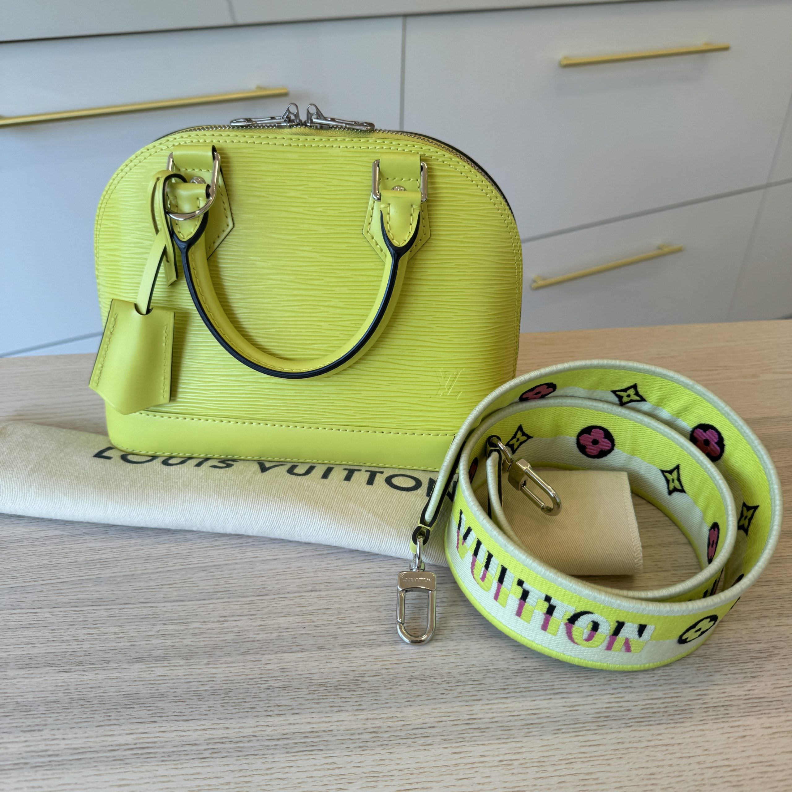 Louis Vuitton - Alma Epi yellow