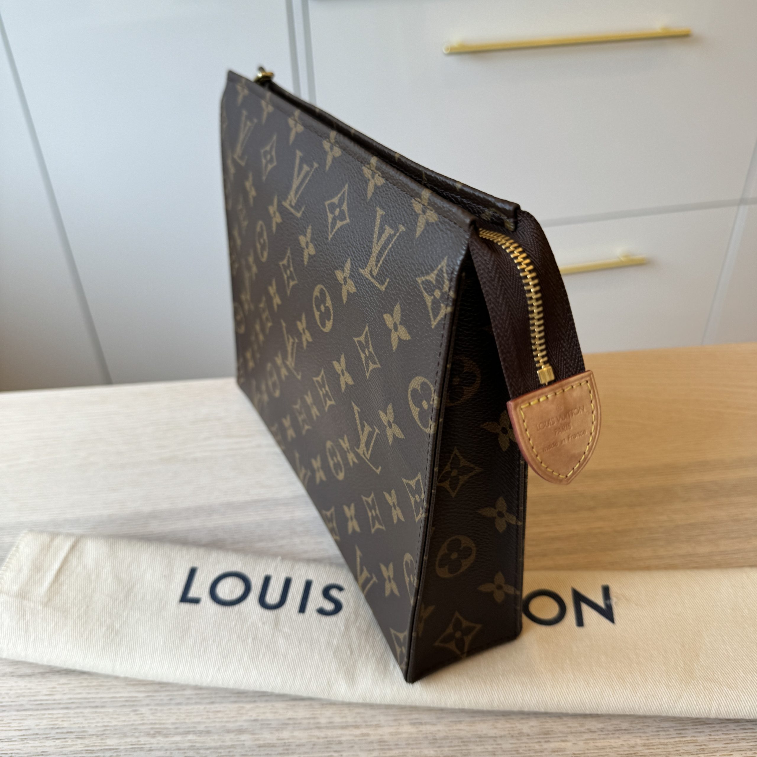 louis vuitton toiletry clutch