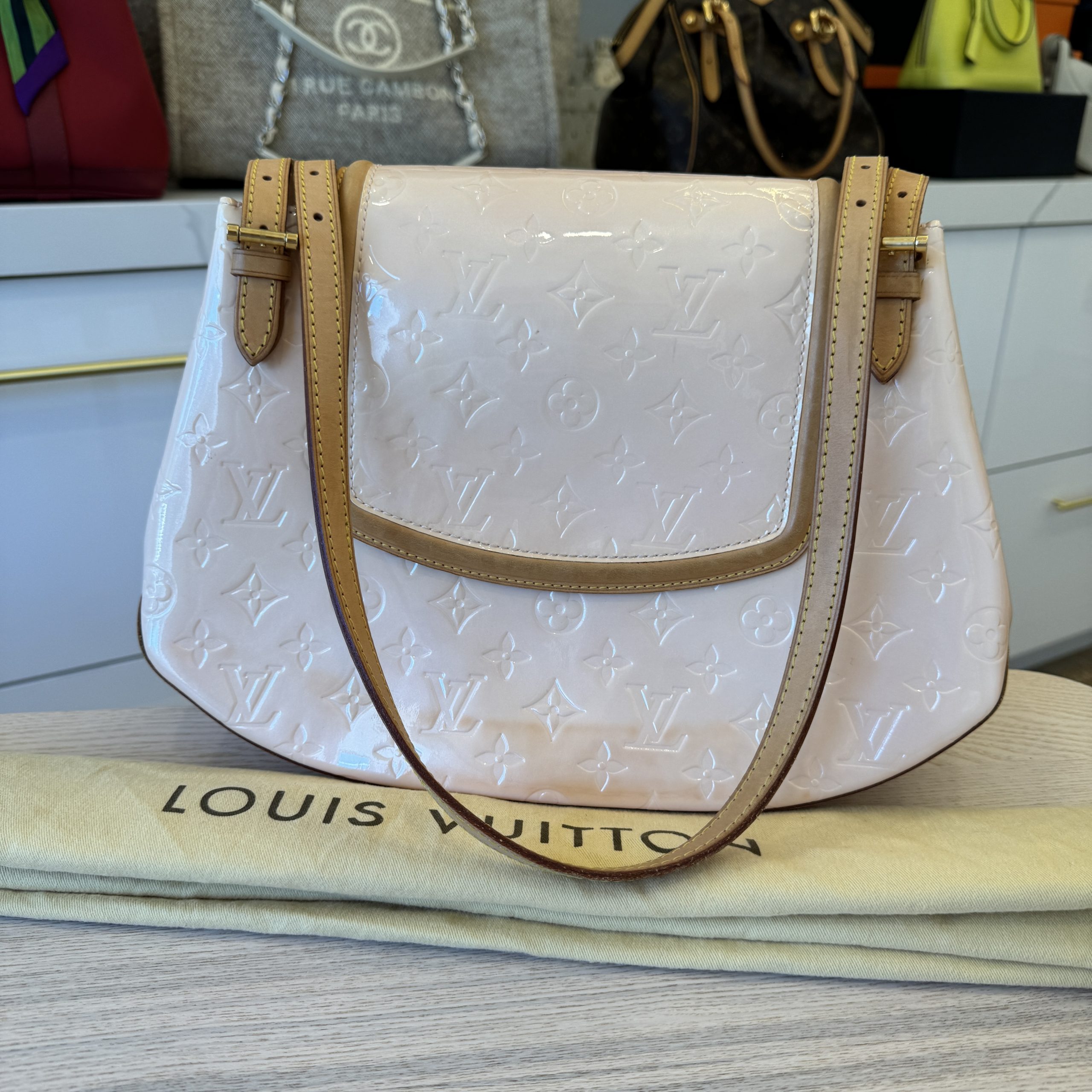 Louis Vuitton Vernis Biscayne Bay GM Shoulder Bag