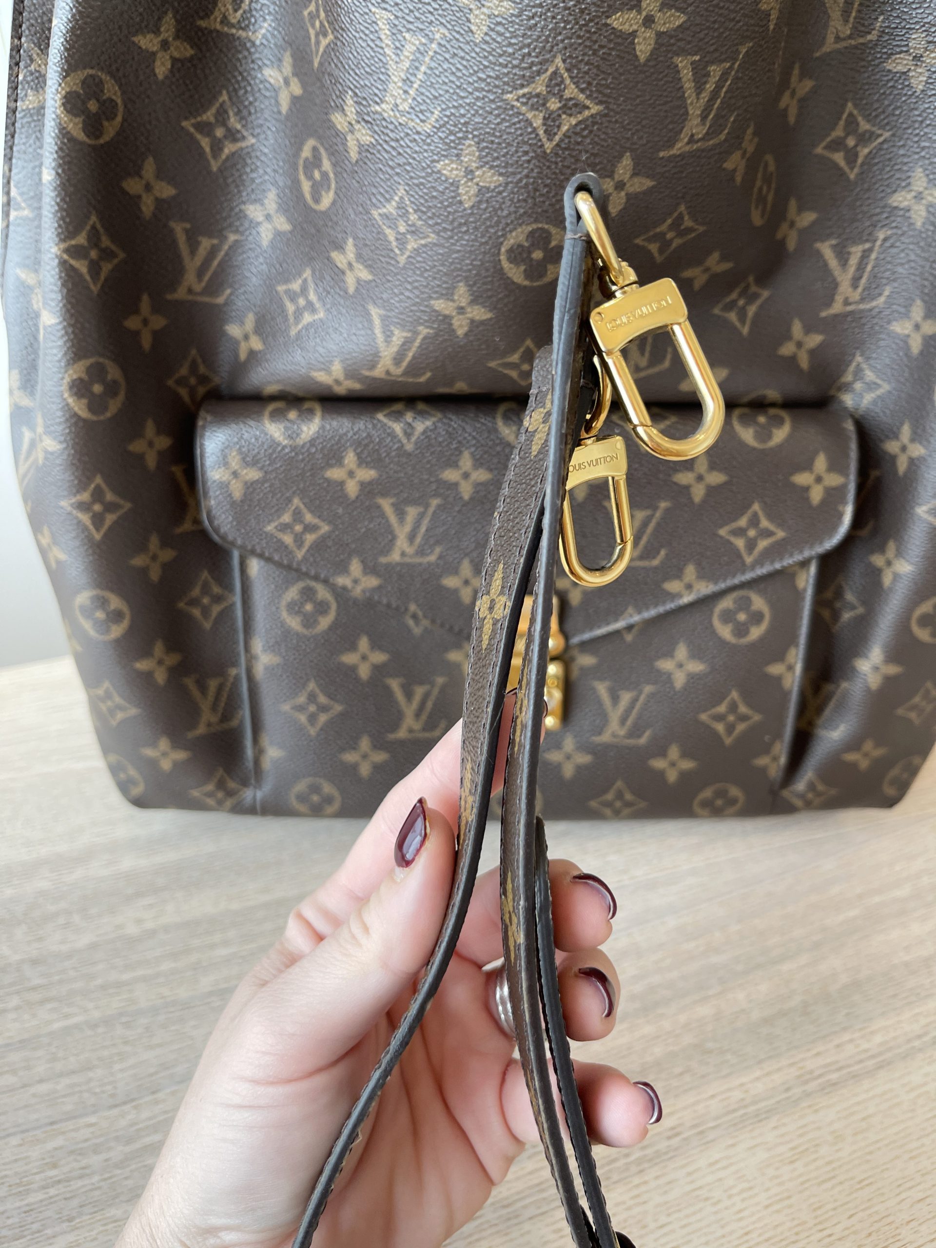 LOUIS VUITTON MONOGRAM METIS HOBO, GLAZING + WHAT'S INSIDE?