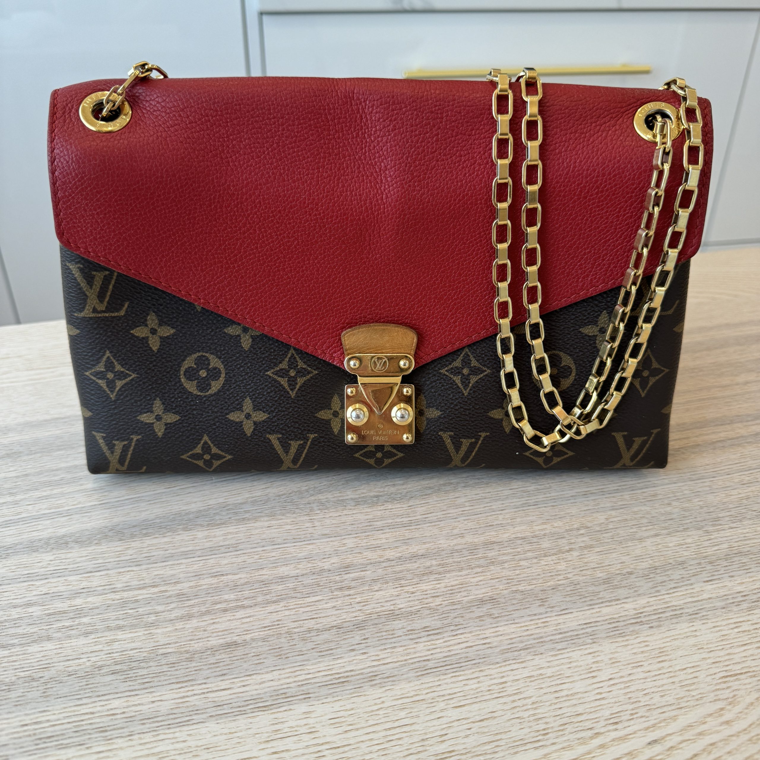 lv monogram pallas bag