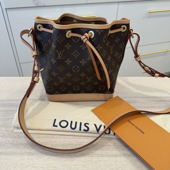 Louis Vuitton Multi Pochette Accessoires Bag the ULTIMATE Guide
