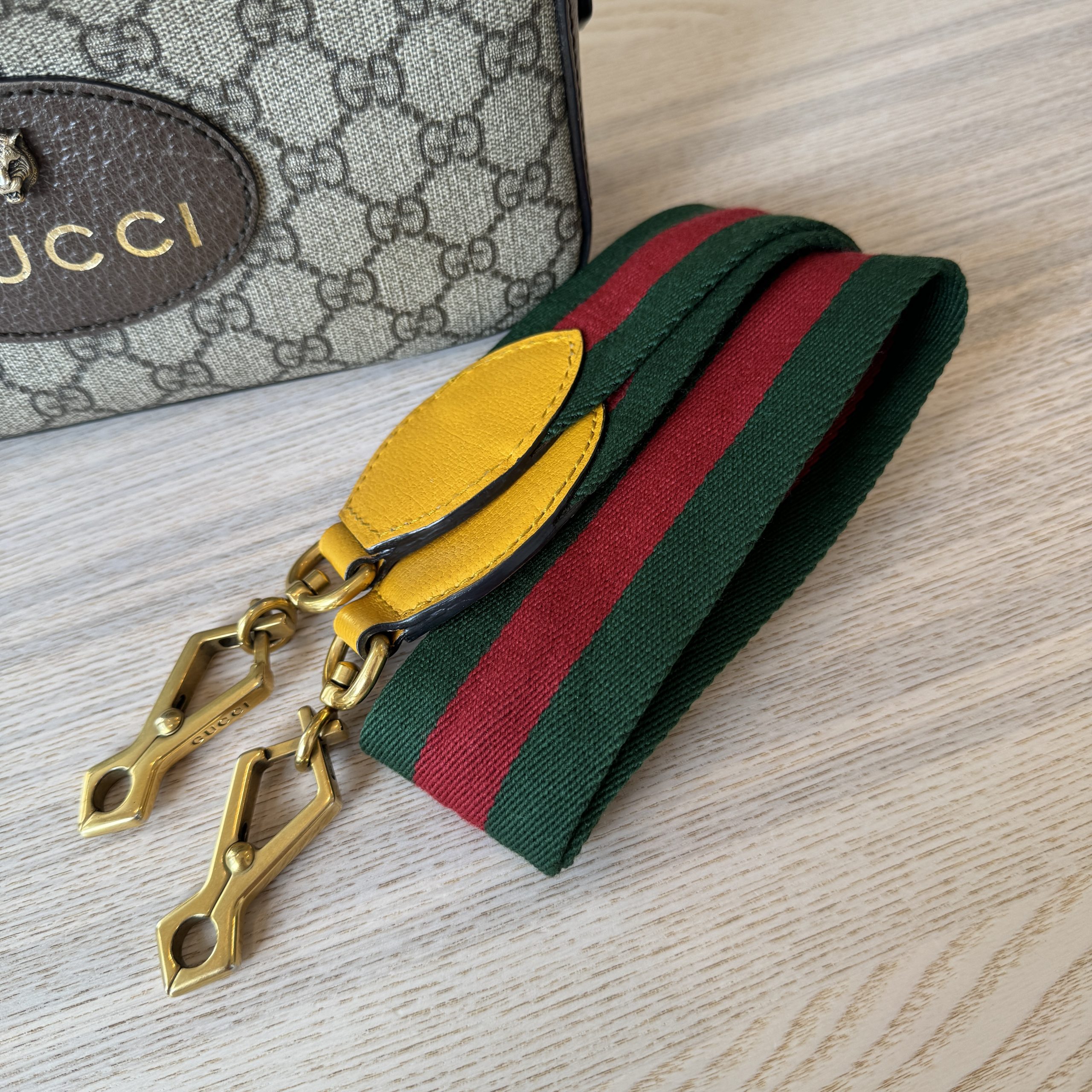 Yupoo supreme bag clearance