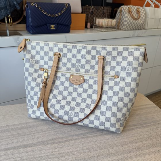 Buying and Selling Pre-Owned Authentic Louis Vuitton Handbags: The Ultimate  Guide