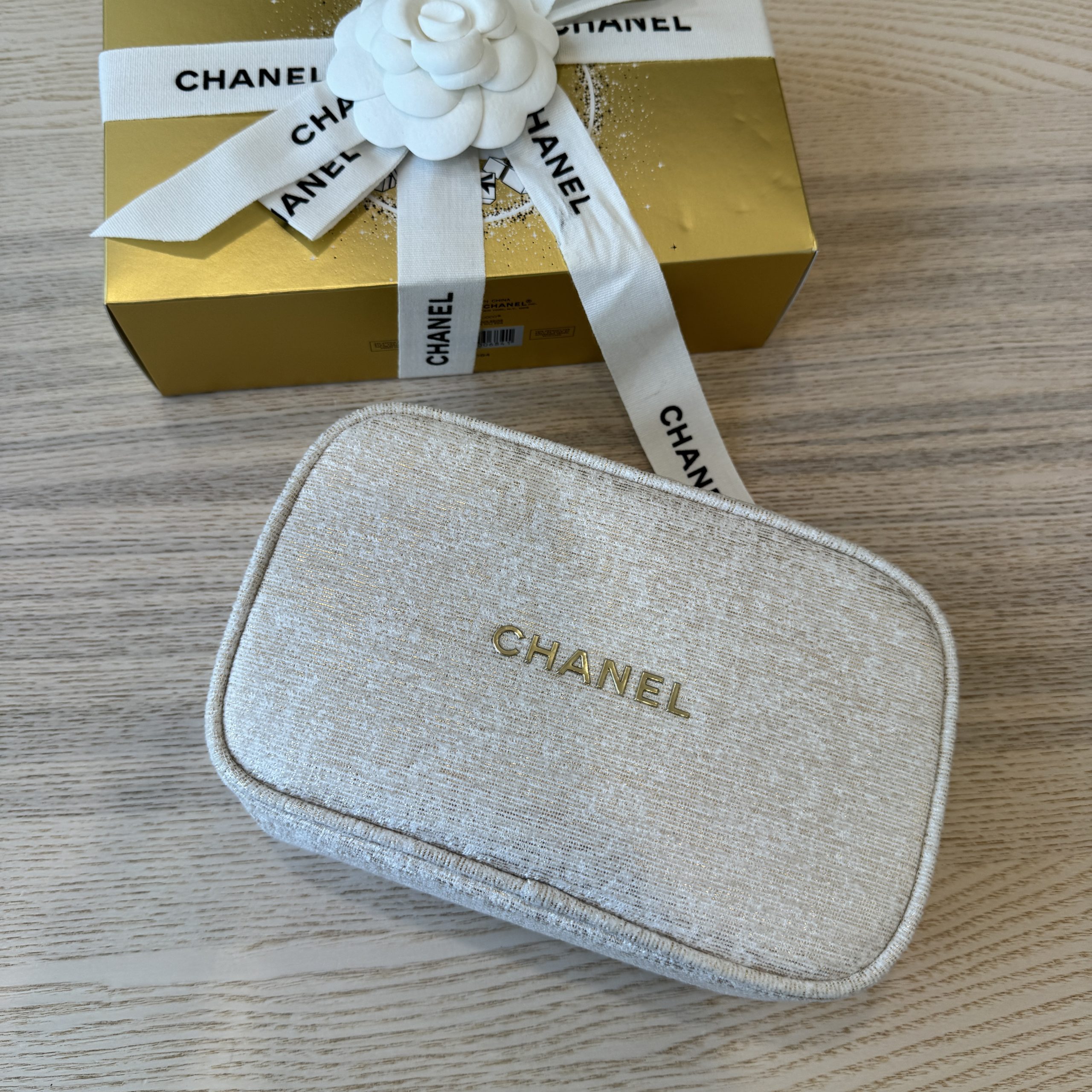 Chanel gift bag not for sale new arrivals