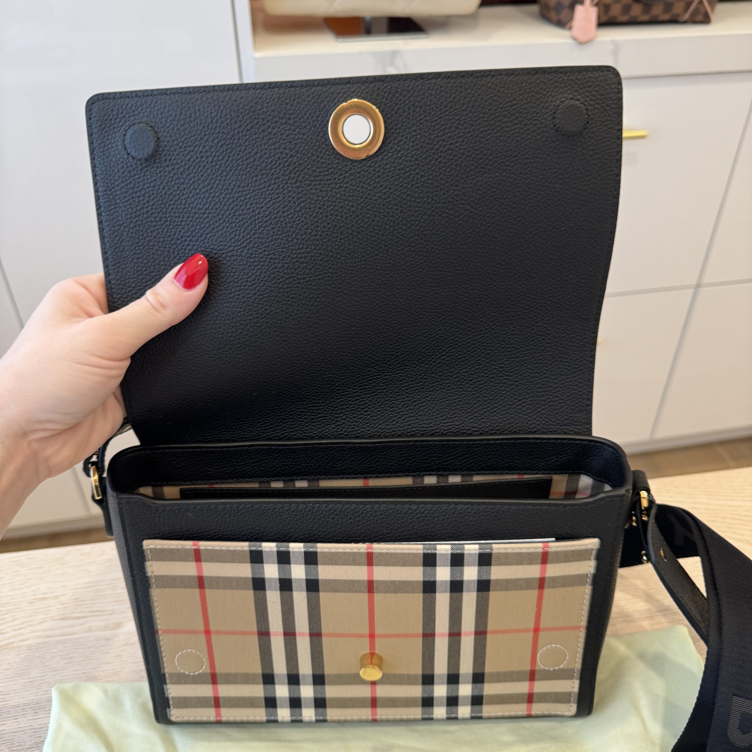 Burberry 10k vintage sales