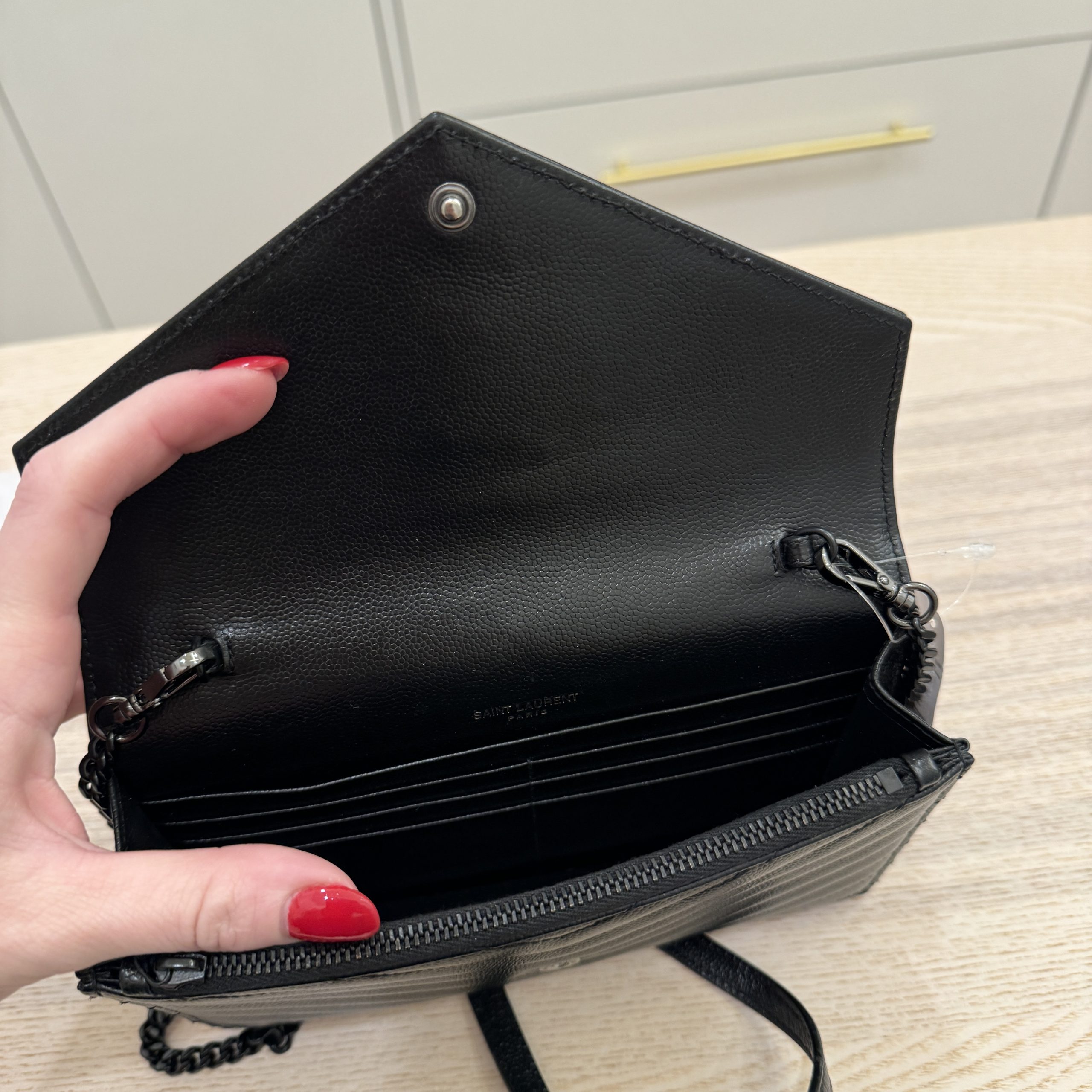 Saint Laurent Envelope Quilted Leather Chain Wallet Black / Black Hardware