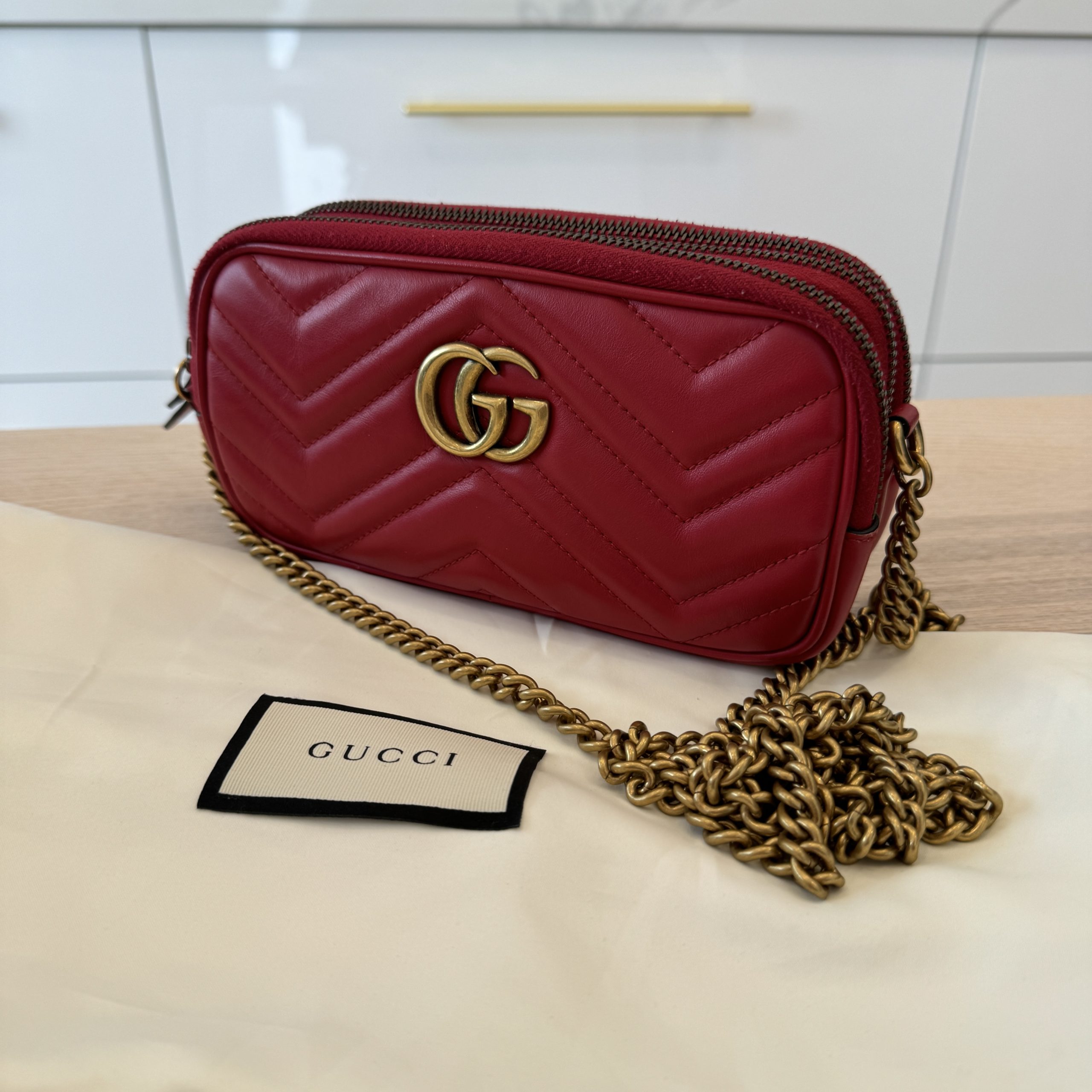 Red Gucci GG Supreme Apple Belt Bag Leather ref.1134269 - Joli Closet