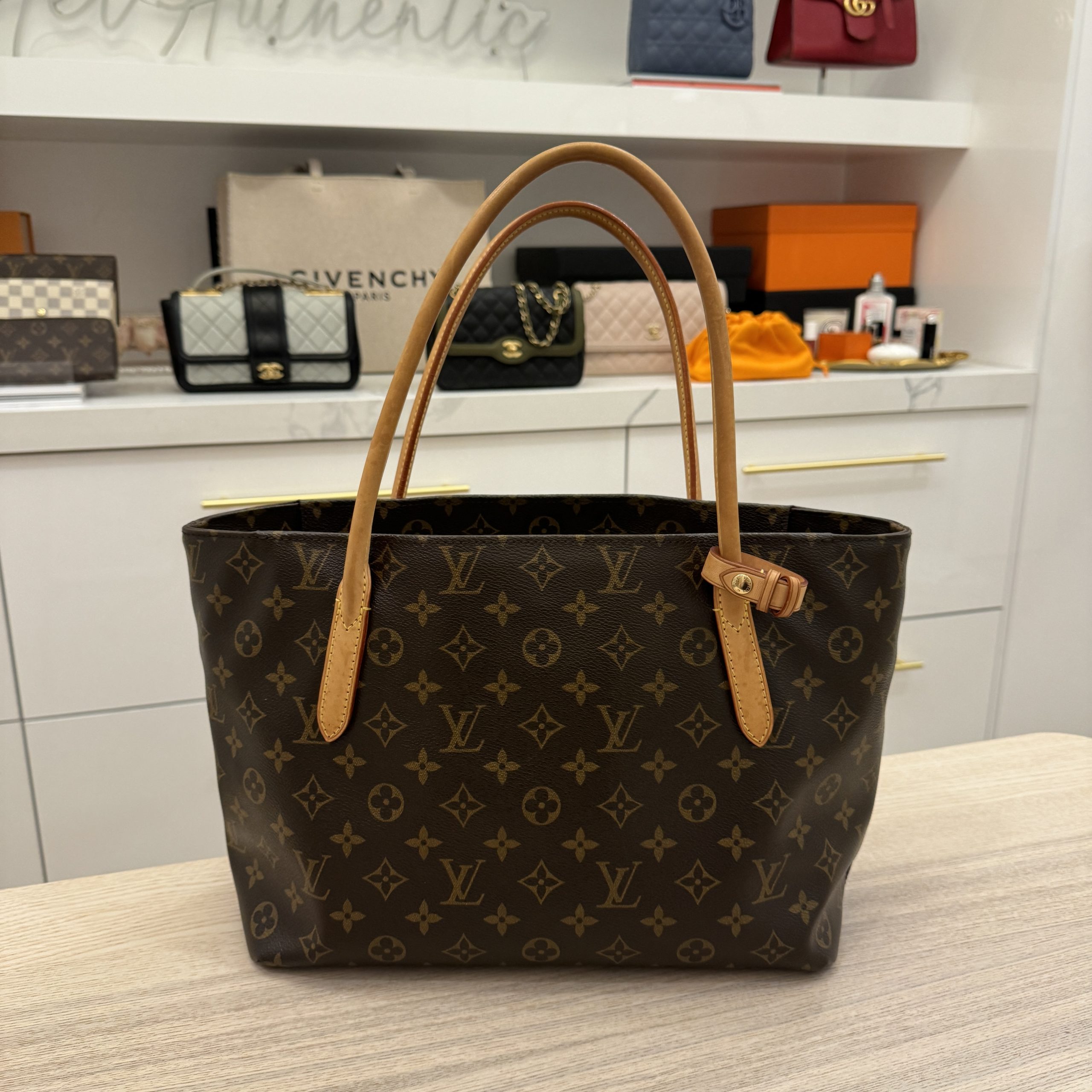 Lv hotsell raspail pm
