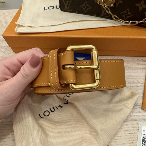Louis Vuitton Monogram S Lock Belt Pouch MM - Image 13