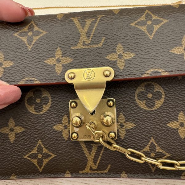 Louis Vuitton Monogram S Lock Belt Pouch MM - Image 3