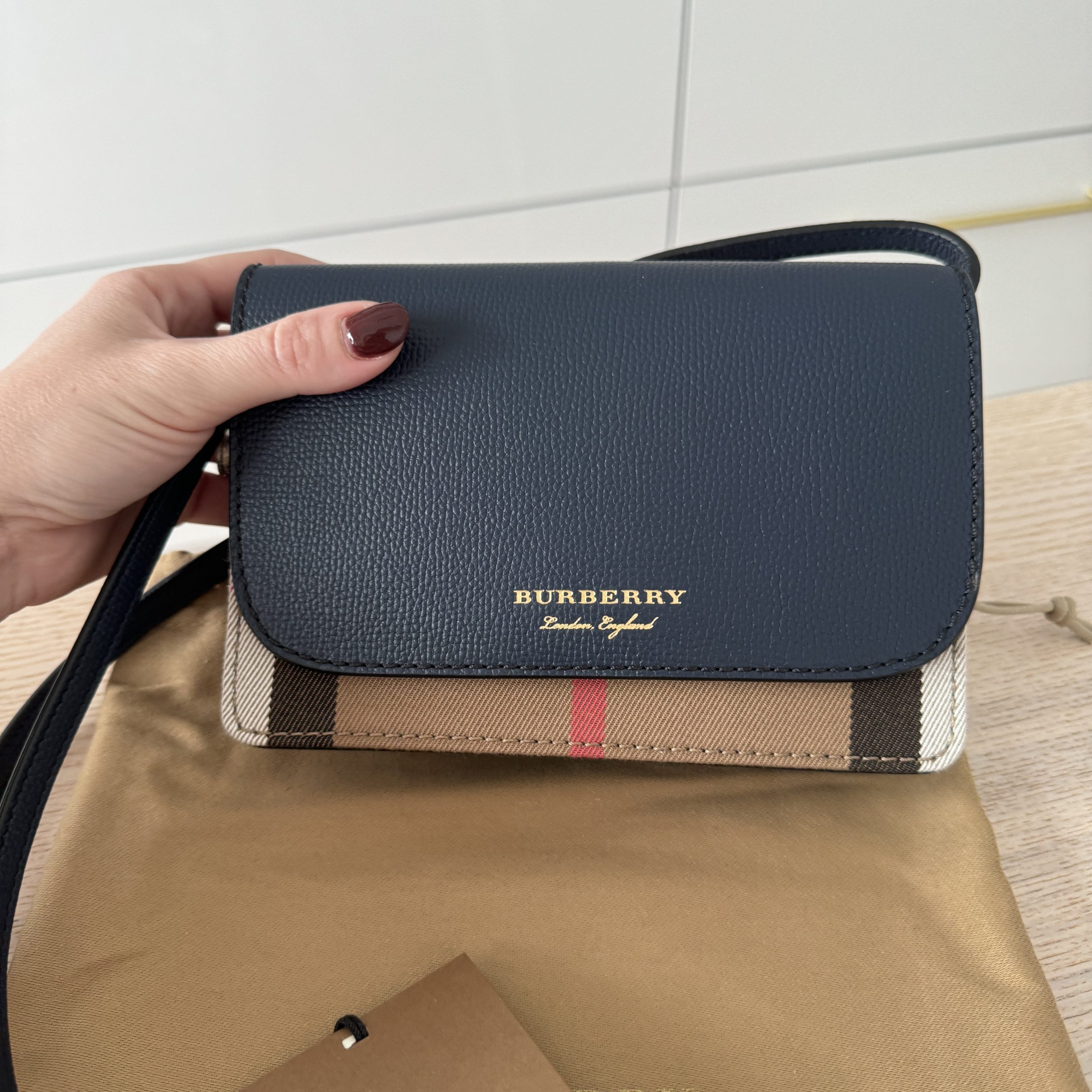 Burberry house check crossbody clearance