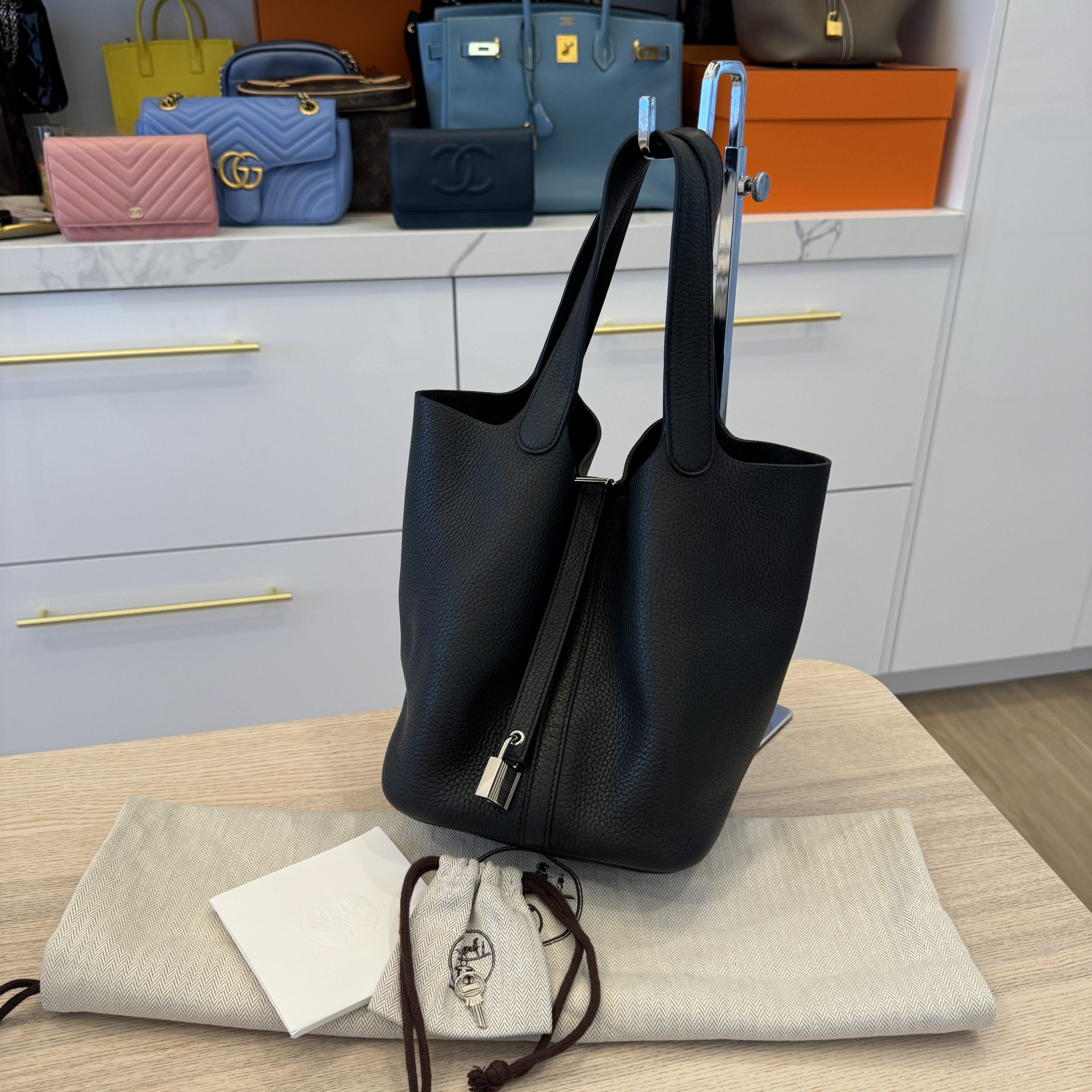 希少【HERMES】ブラック レザー PICOTIN LOCK 22 ハンドバッグ 楽天市場】エルメス ピコタン Picotin Lock MM 22 ピコタン