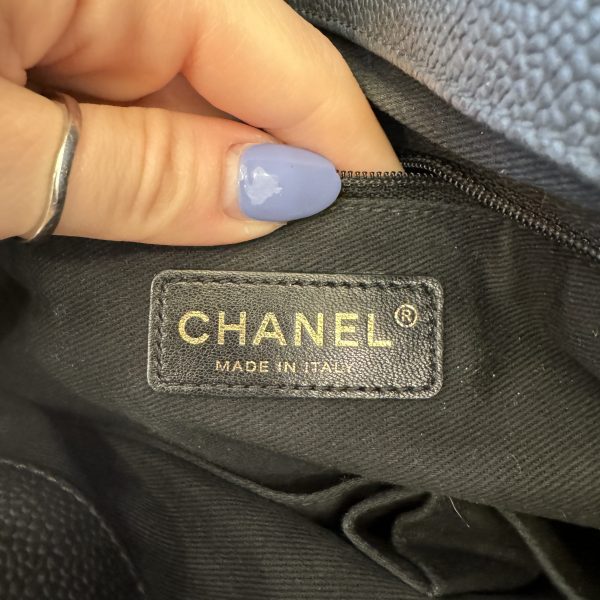 Chanel Country Chic Flap Messenger Bag Quilted Caviar Large Black Antique Gold Hardware - Image 3