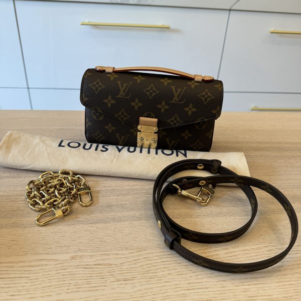 Louis Vuitton Monogram Pochette Métis East West