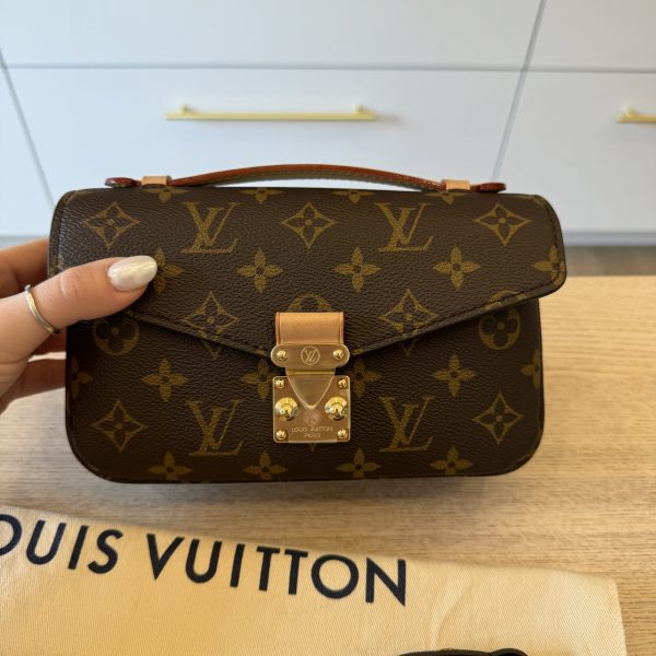 Louis Vuitton Monogram Pochette Métis East West