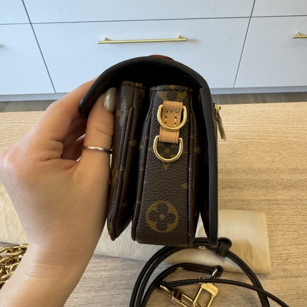 Louis Vuitton Monogram Pochette Métis East West